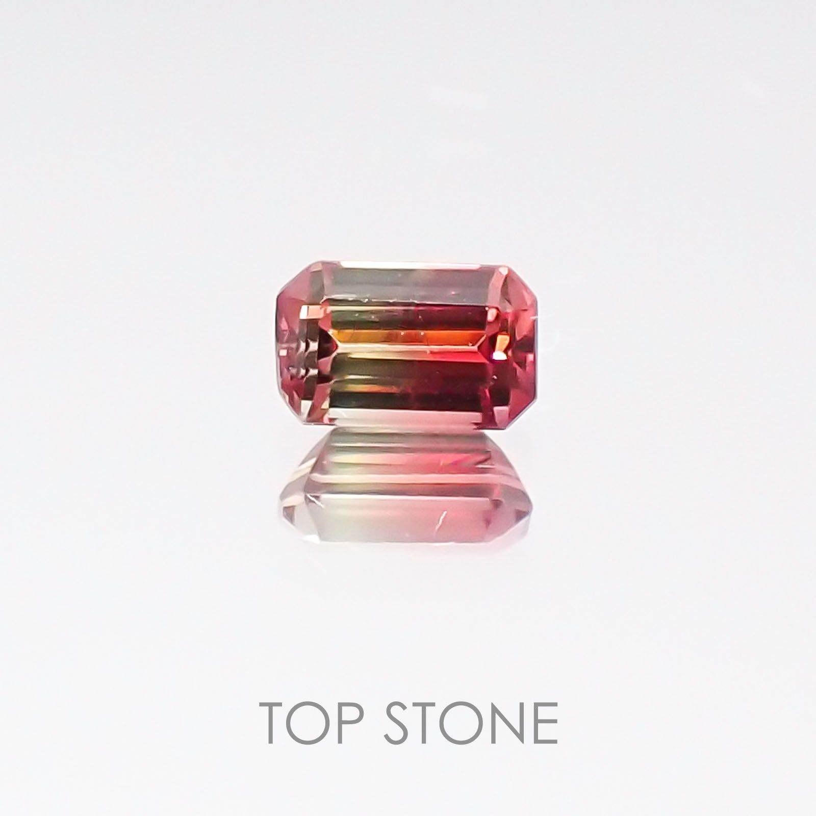 バイカラーサファイア タンザニア産 ルース 0.16ct[20106703]3.6×2.3mm前後
