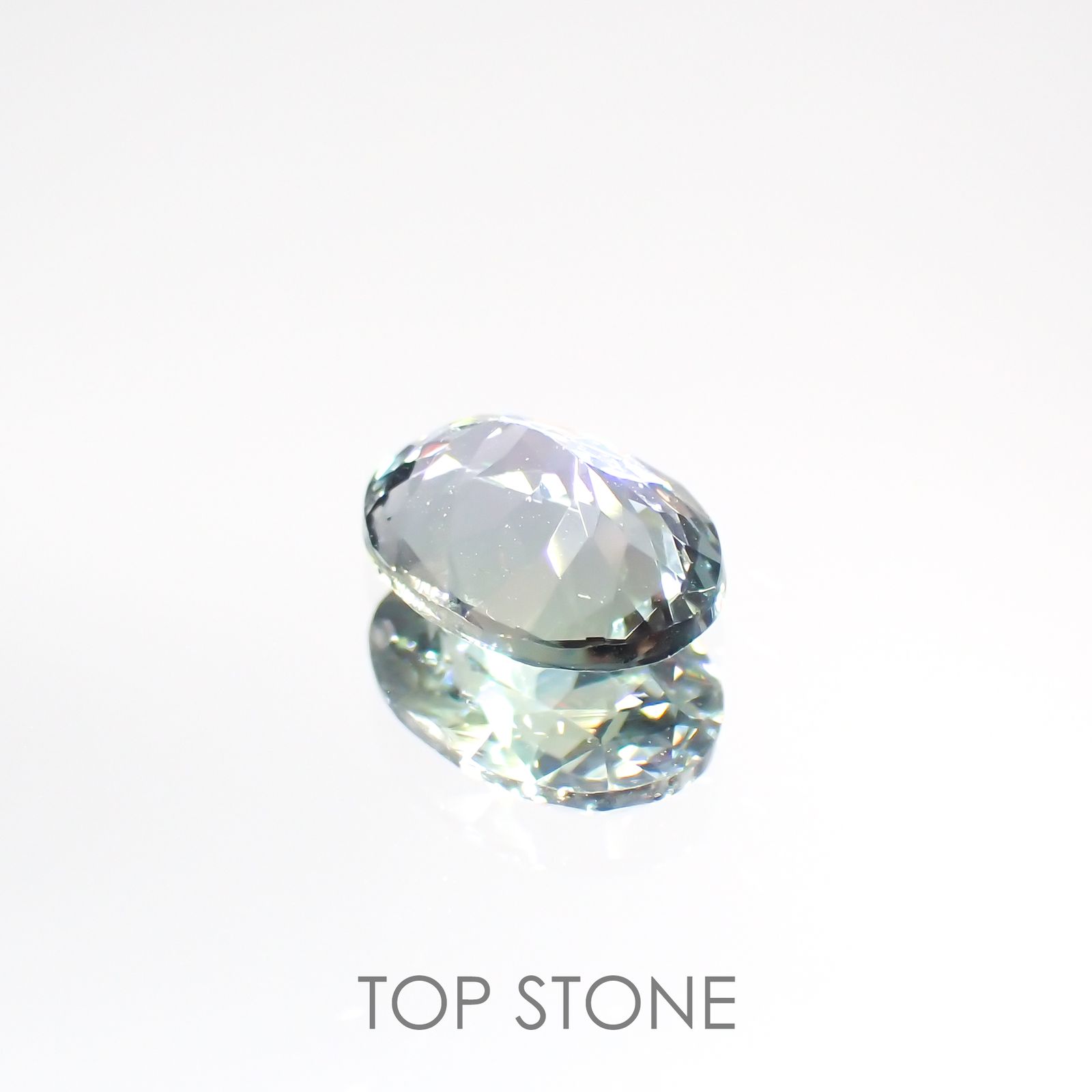 バイカラータンザナイト(宝石名バイカラー・ゾイサイト) タンザニア産 1.17ct 識別済[210812655]7.9×5.9mm前後