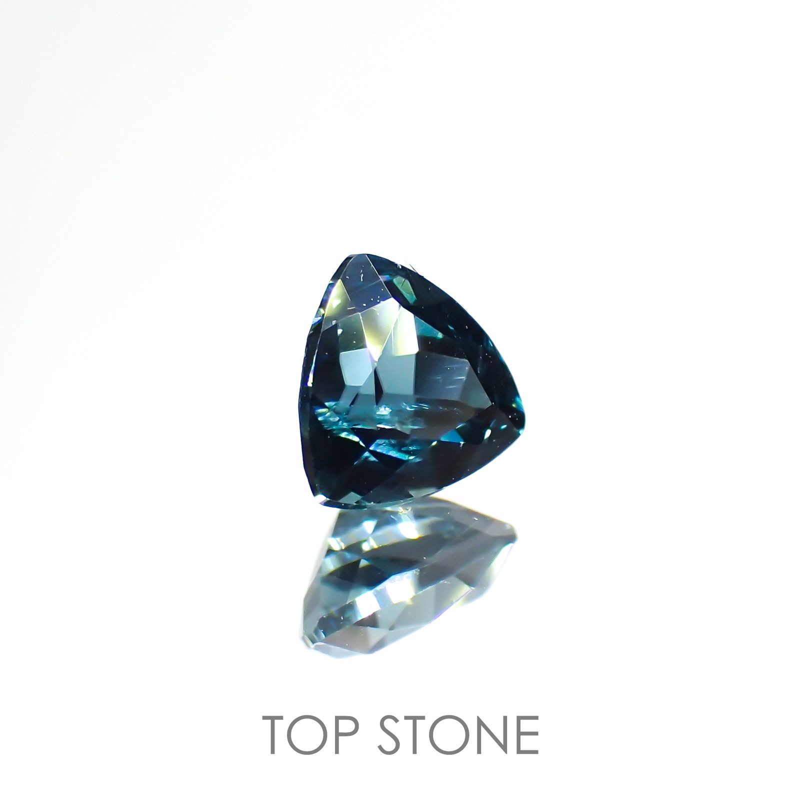 ブルートルマリン アフガニスタン産 0.43ct [220114093]4.9x4.9mm前後