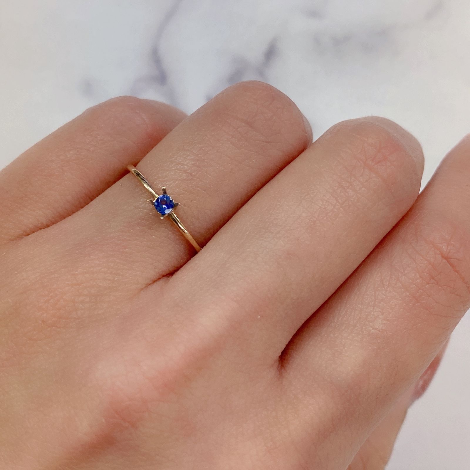 ベニトアイト(宝石名ベニトアイト) アメリカ・カリフォルニア産 0.083ct 識別済[20062957]2.5×2.5mm前後