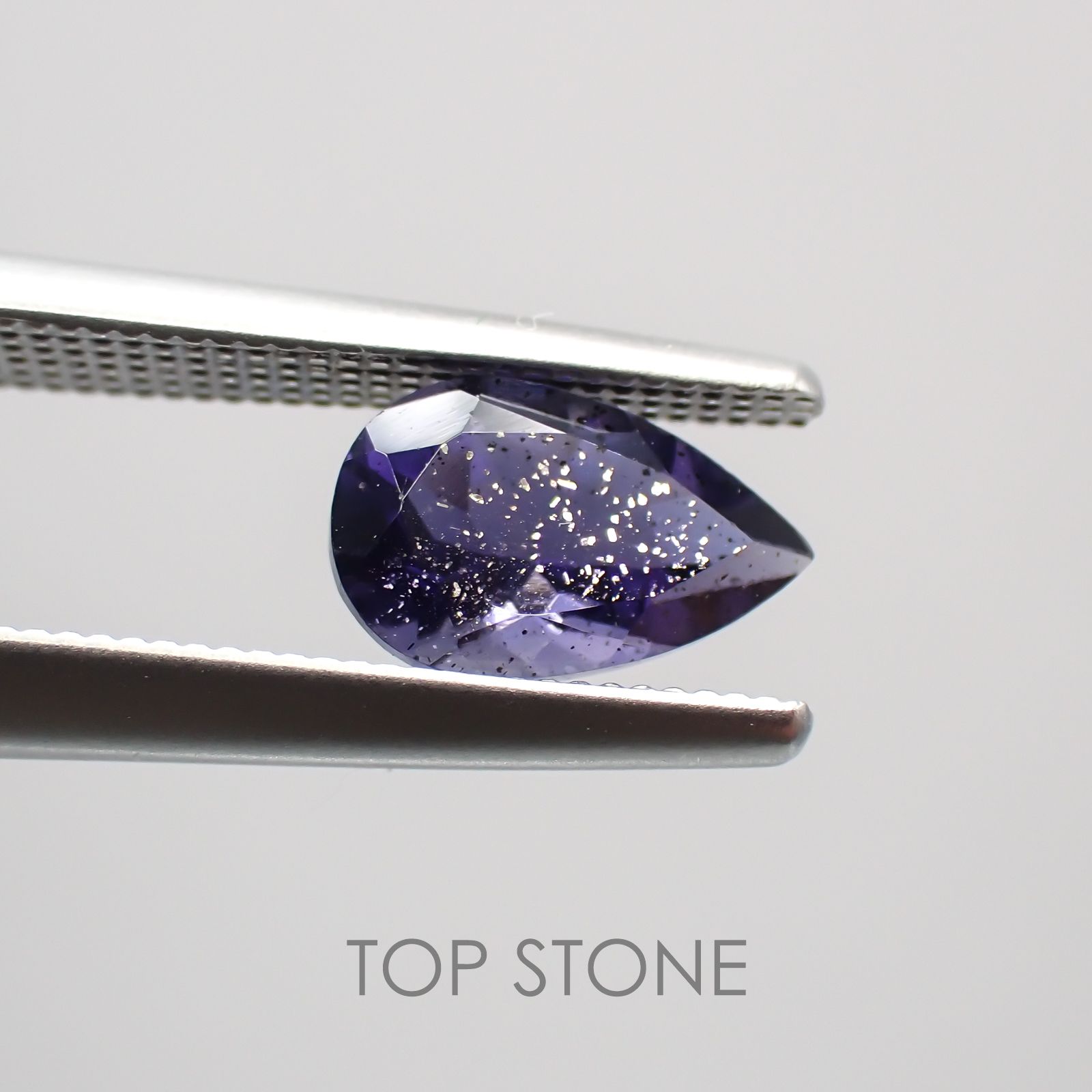 アイオライトサンストーン ブラジル・インド産 ルース 0.75ct[210310443]7.9×5.1mm前後