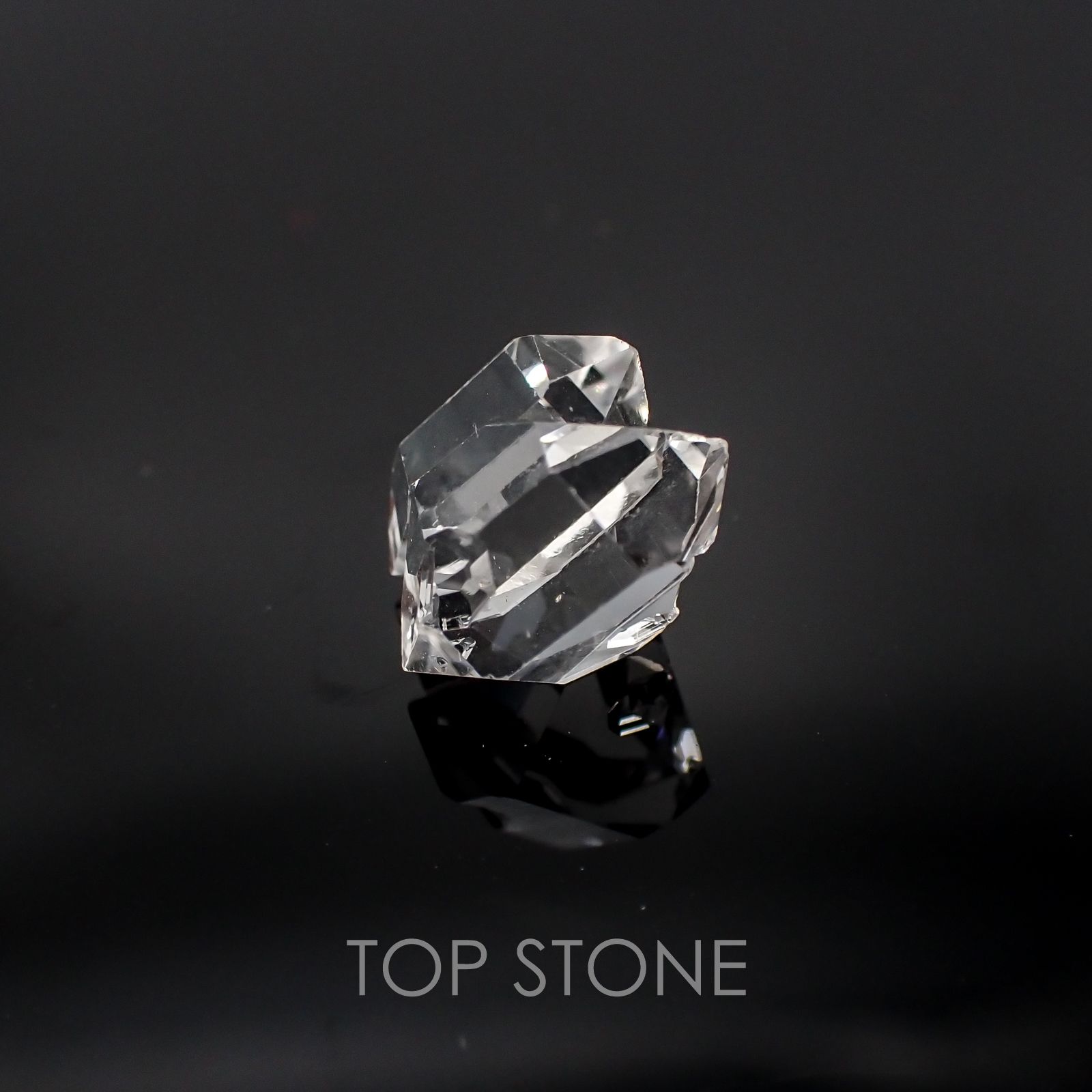 ハーキマーダイヤモンド アメリカ産 原石・結晶 3.32ct[20127558]10.3×8.3mm前後