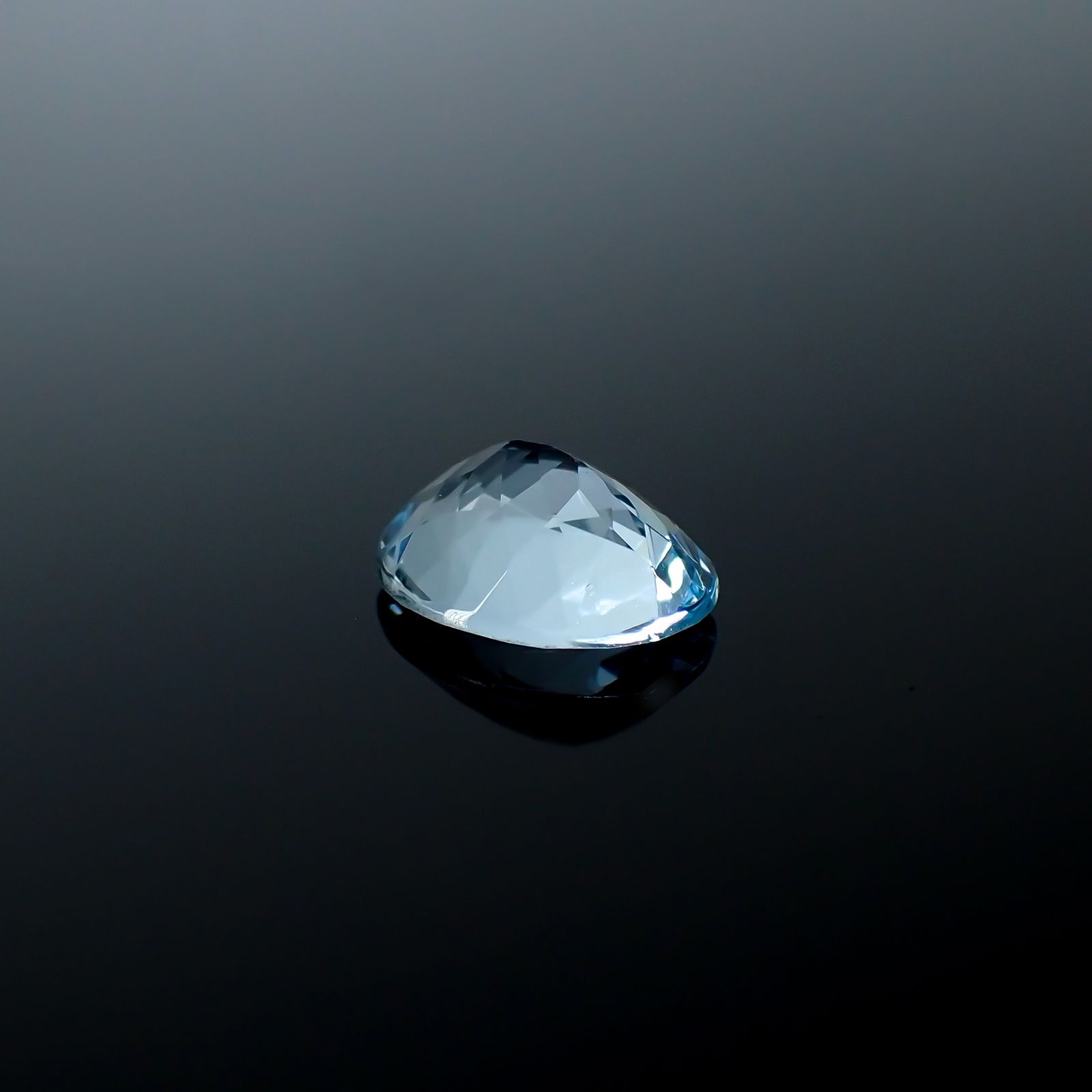 アクアマリン モザンビーク産 2.57ct[240125405]10.8x8.8mm前後