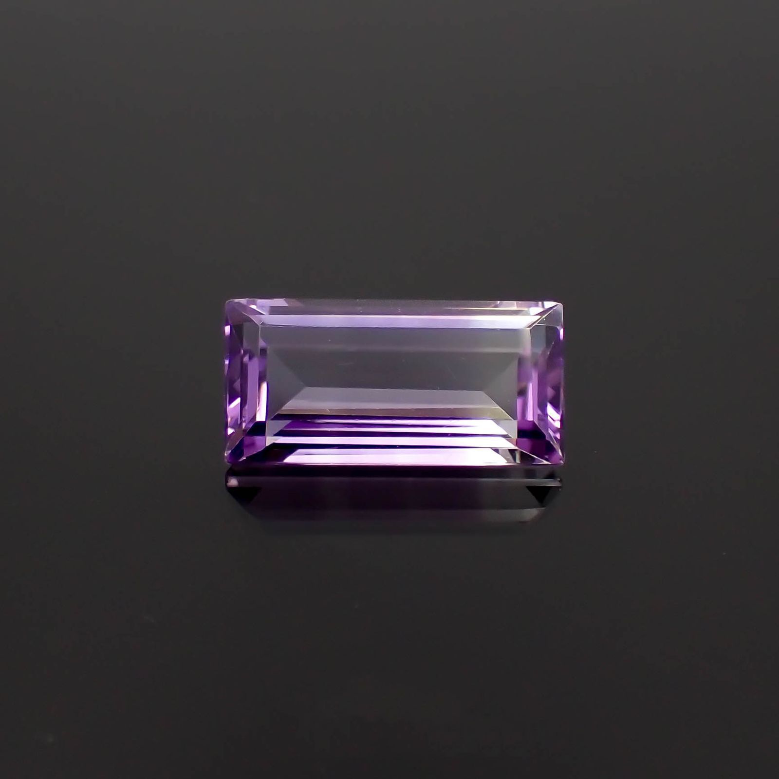 アワーグラスアメジスト モロッコ産 3.90ct[221219628]14x6.9mm前後