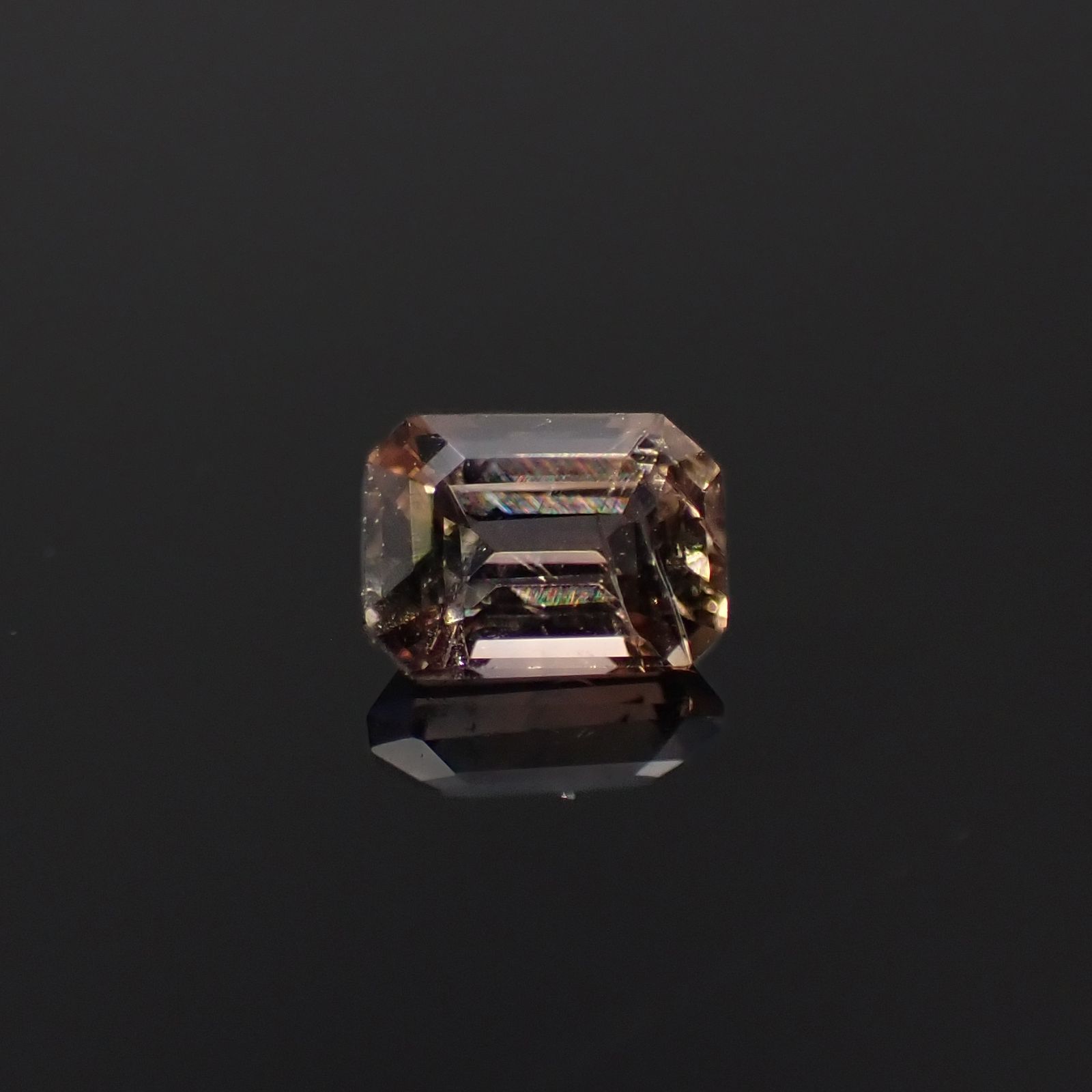 ブルーティントアキシナイト パキスタン産 0.22ct[231224654]4x2.9mm前後
