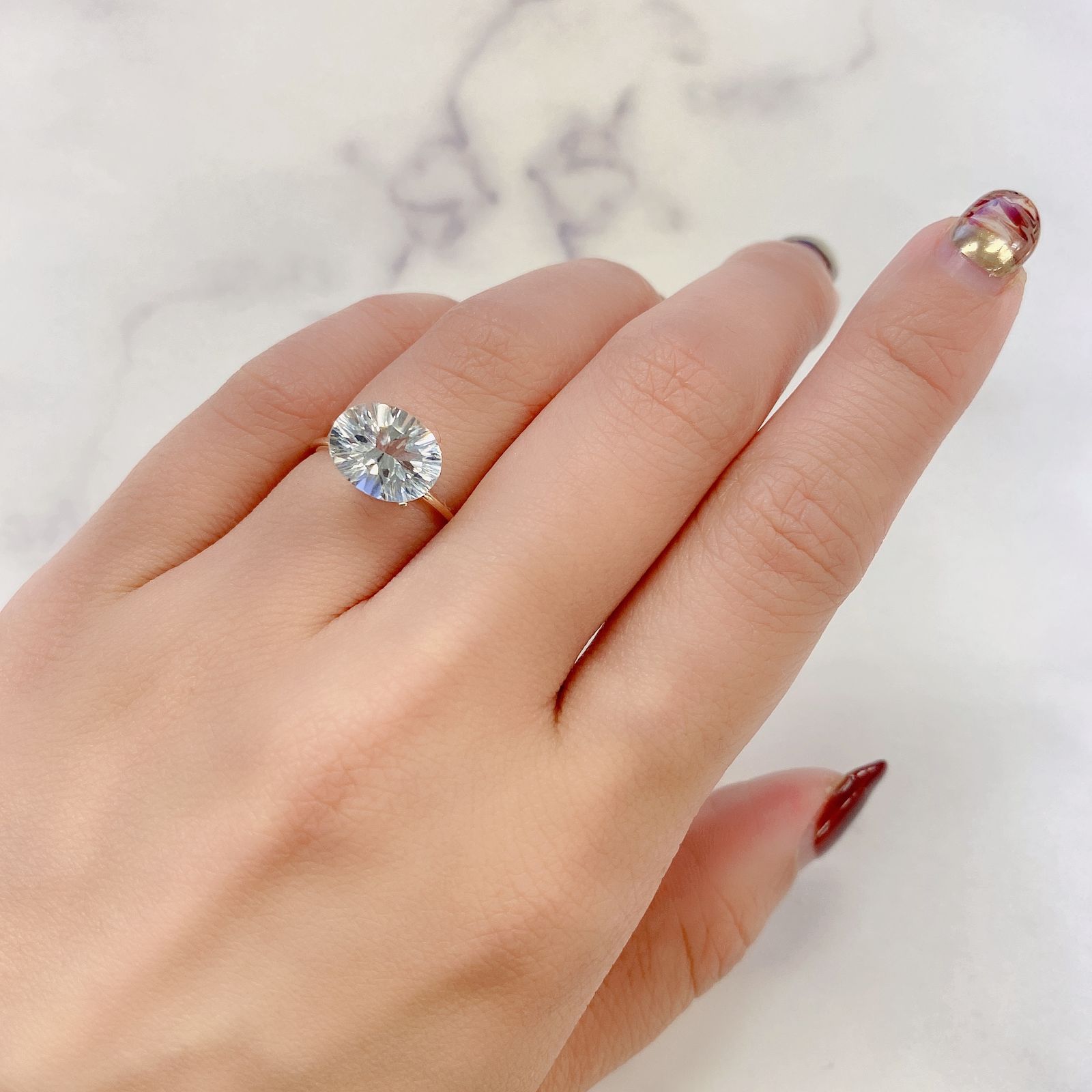 ◇コンケーブカット◇アクアマリン(宝石名アクアマリン) アフリカ産 2.43ct 識別済[211013554]10.1×8.1mm前後