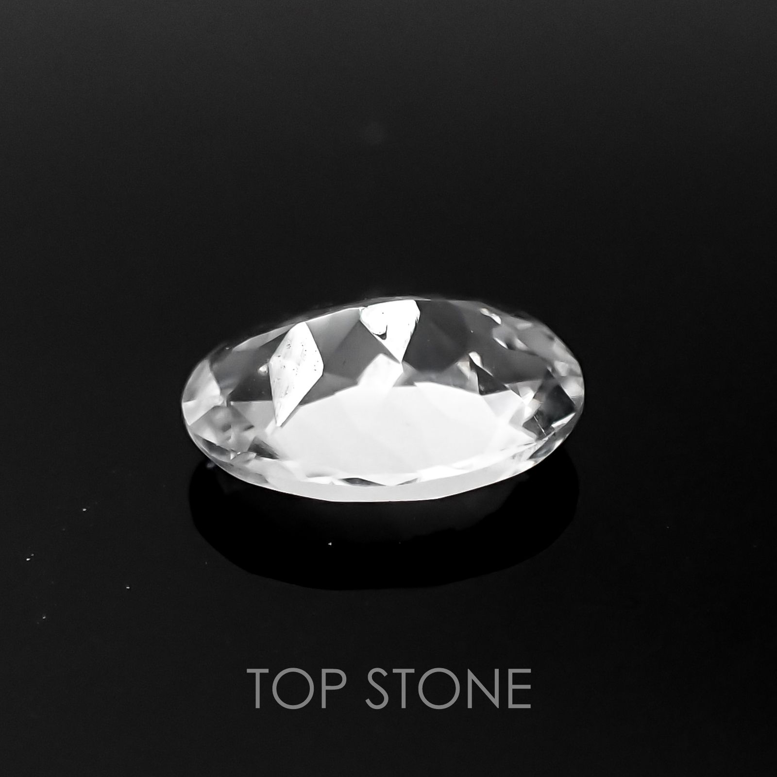 ハイアライトオパール メキシコ産 ルース 1.3ct[21058258]9.6×7.3mm前後