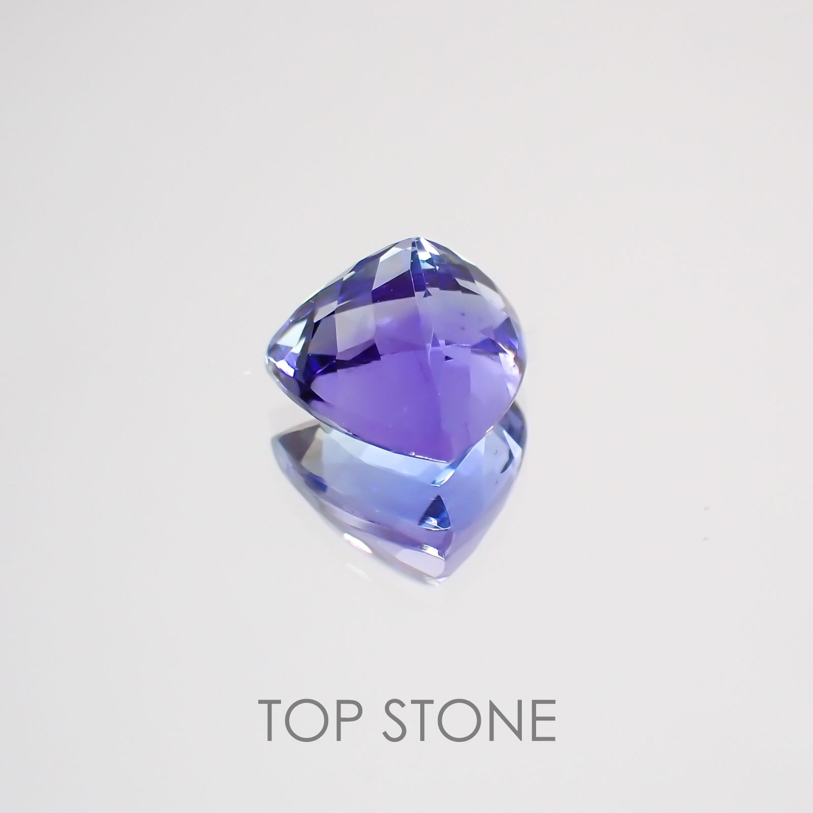 バイカラータンザナイト タンザニア産 ルース 1.6ct[210410416]7.1×7.1mm前後