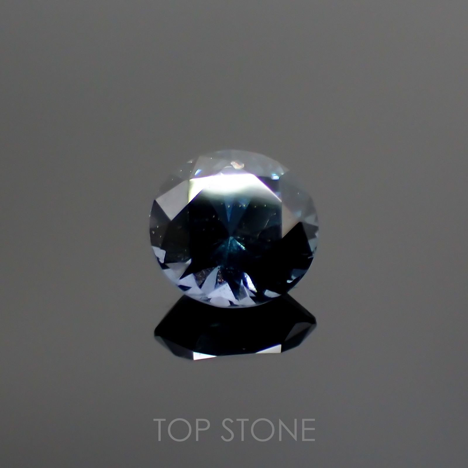 ブルーグレイッシュスピネル(宝石名スピネル) ビルマ産 0.44ct 識別済[210913457]4.6×4.5mm前後
