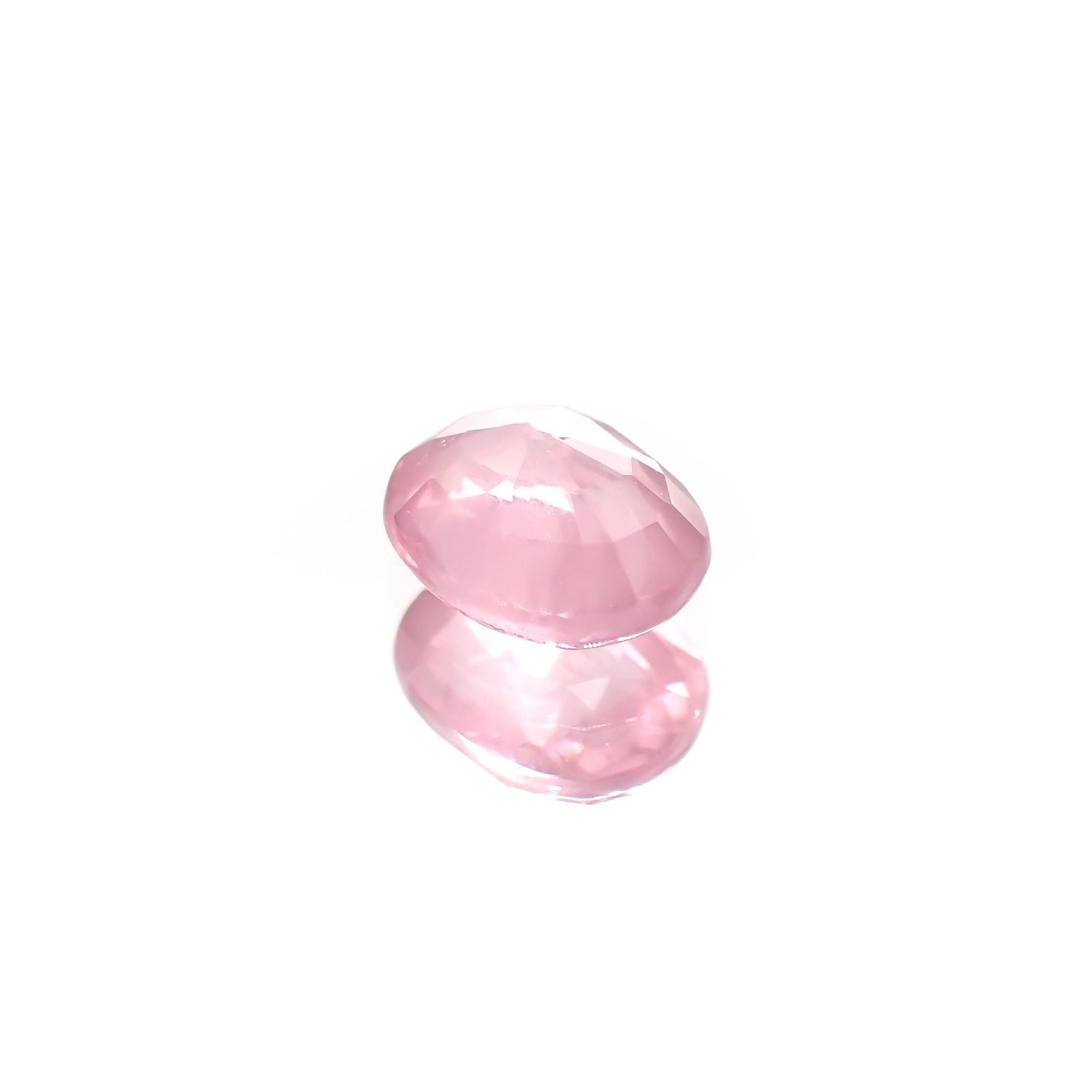 シルキーピンクスピネル(宝石名ピンク・スピネル) タンザニア産 識別済 0.86ct / 6.4x5mm前後 [240212896]