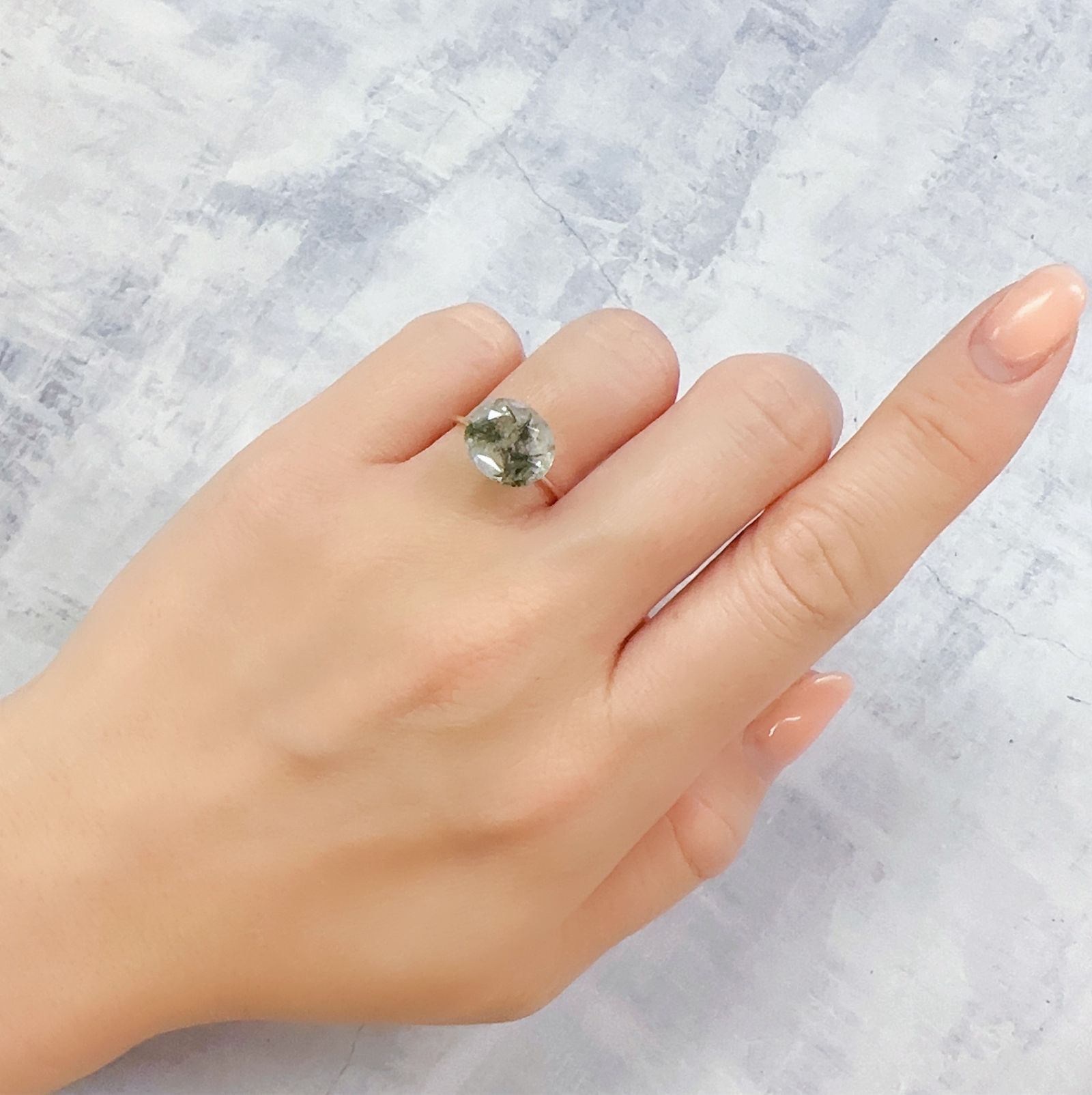 ヘデンベルジャイトインクォーツ インドネシア産 3.65ct[230120052]11.1x9.6mm前後