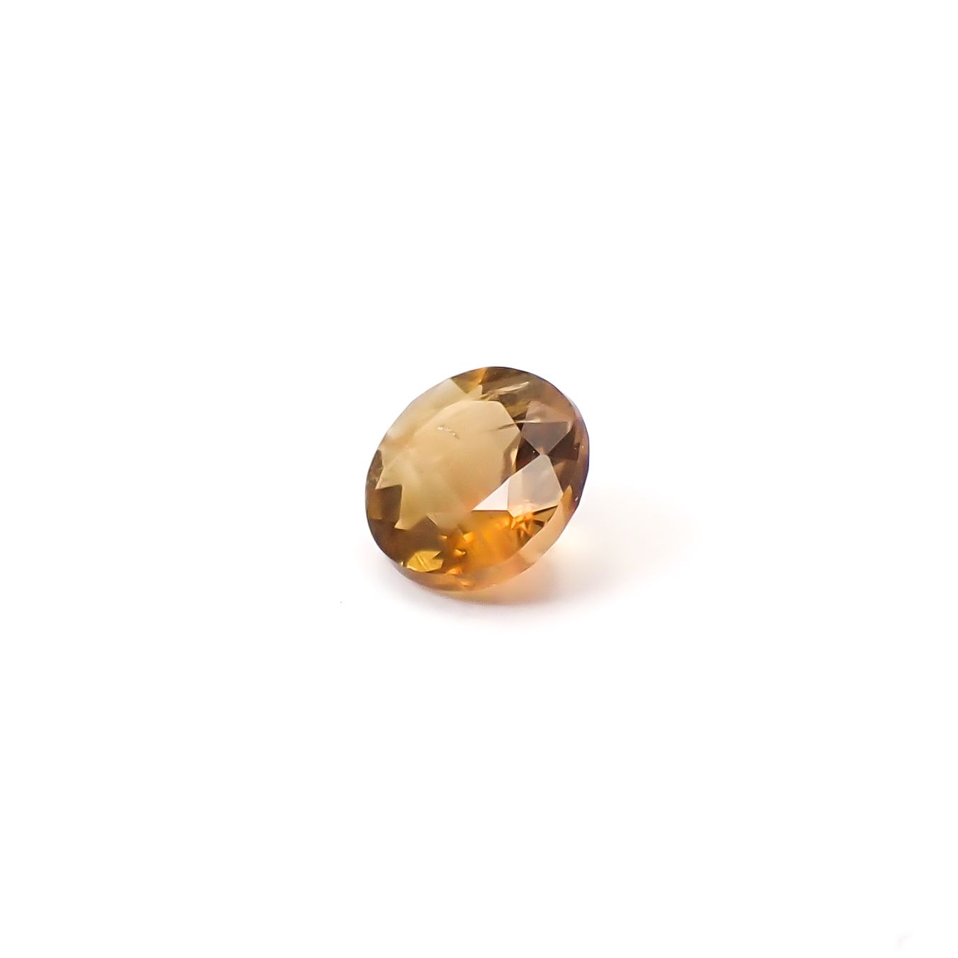 ゴールデンアイオライト(宝石名コーディエライト)マダガスカル産 識別済 0.21ct / 4.1x4mm前後 [260532198]
