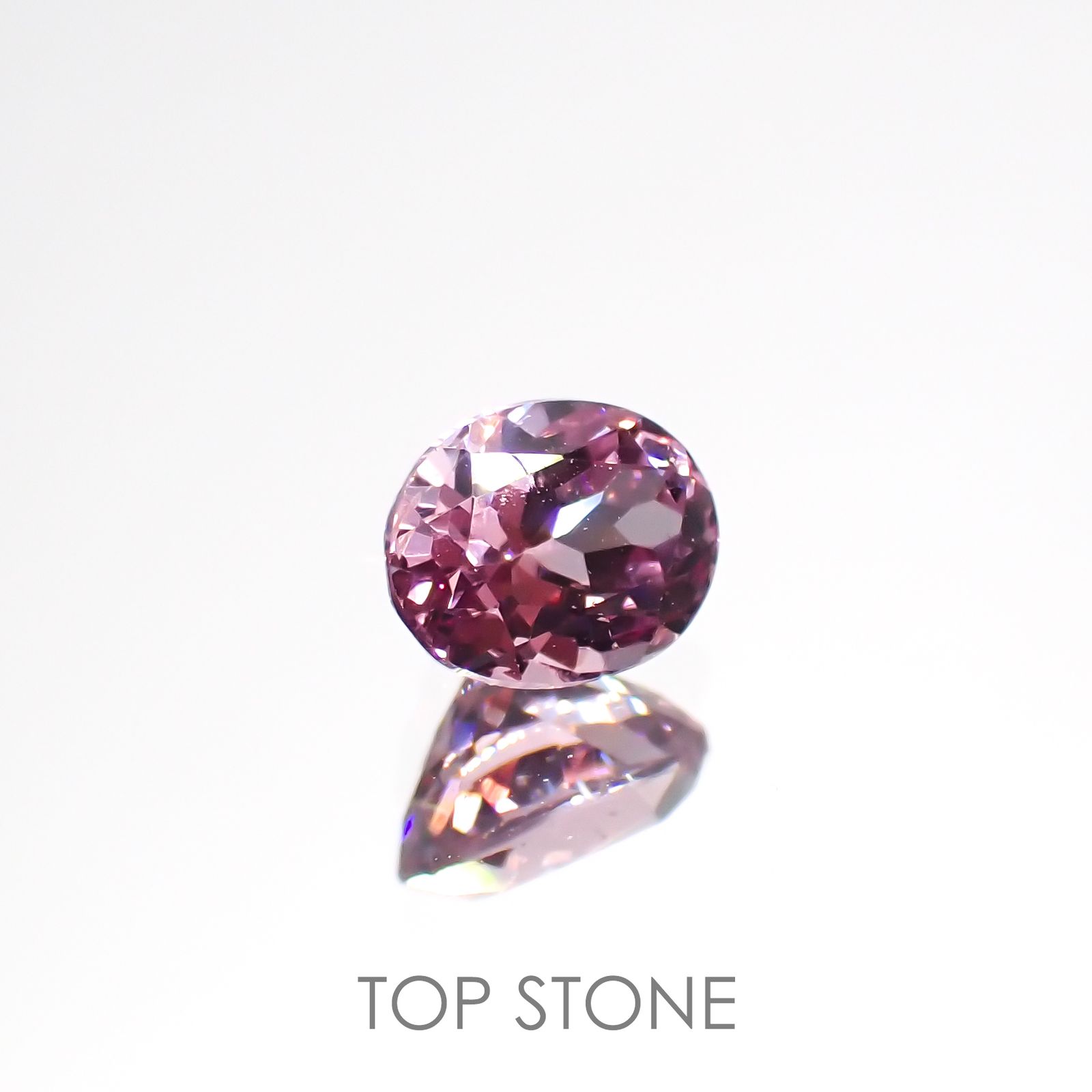 カラーシフトマラヤガーネット(宝石名ガーネット)タンザニア産 0.85ct 識別済[220115018]6x4.7mm前後