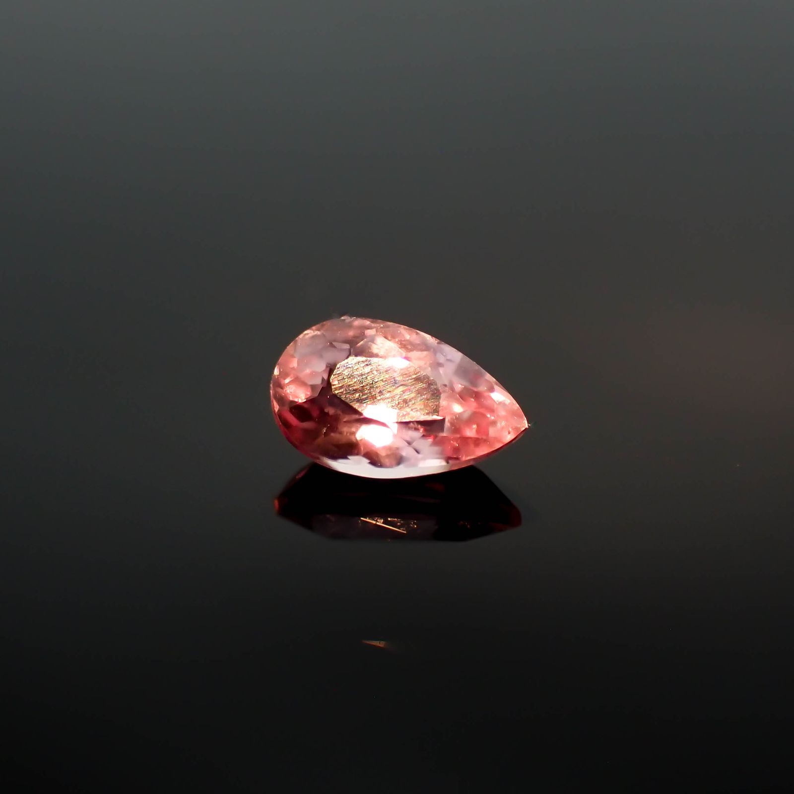 カラーシフト ピンクダイアスポア アフガニスタン産 0.44ct[240326986]6.1x3.7mm前後