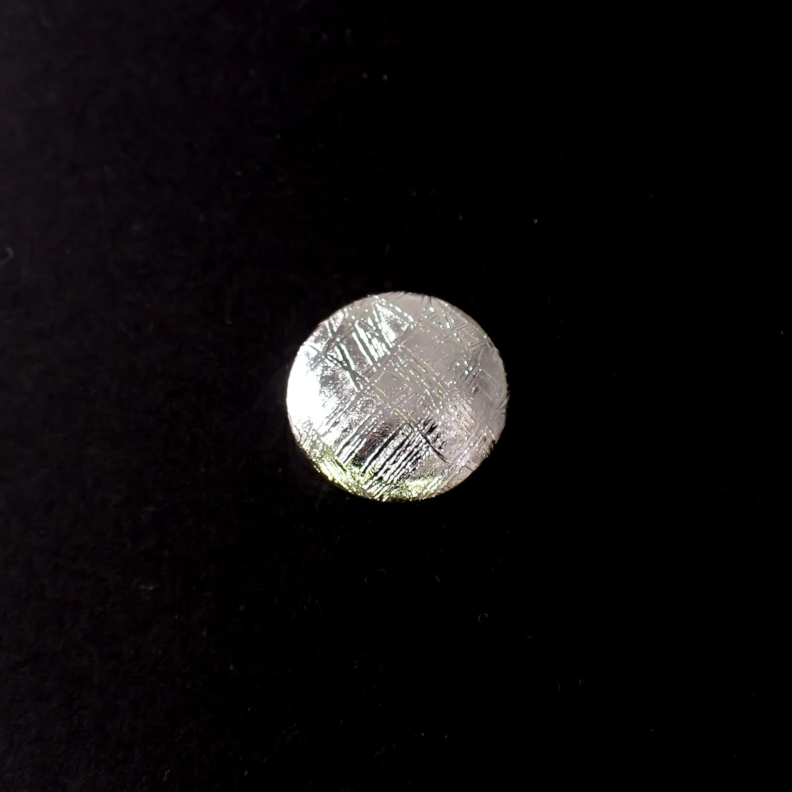 ムオニナルスタ隕石 発見地:スウェーデン 17.69ct[240125750]15.5x15.4mm前後
