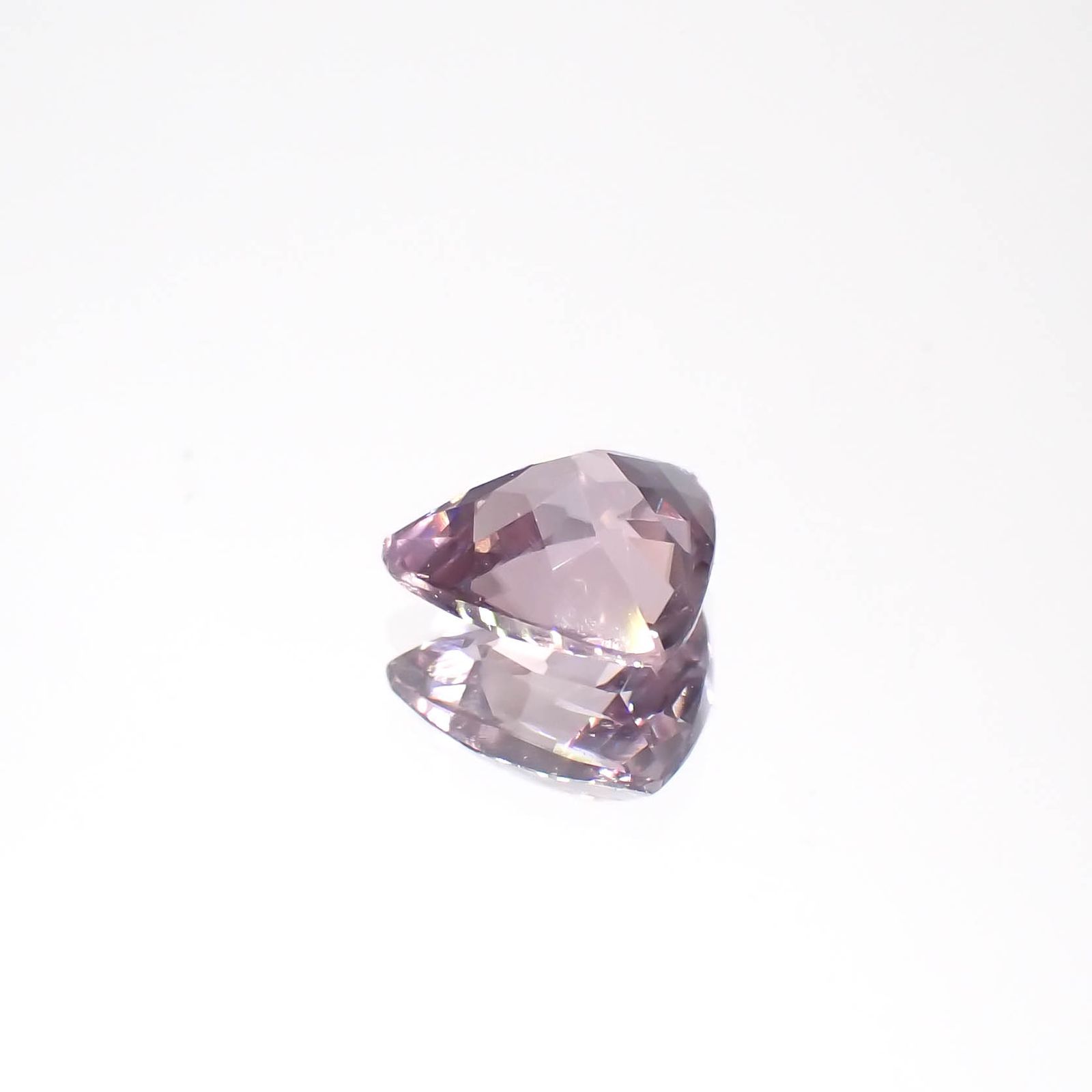カラーシフト ピンクダイアスポア アフガニスタン産 0.59ct[240326988]5.9x5.5mm前後