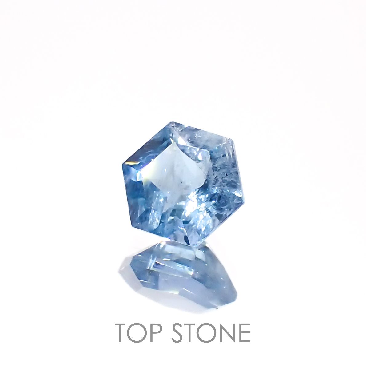 ◇ヘキサゴンカット◇サンタマリアアクアマリン ブラジル産 0.43ct[230119919]4.7x4.6mm前後