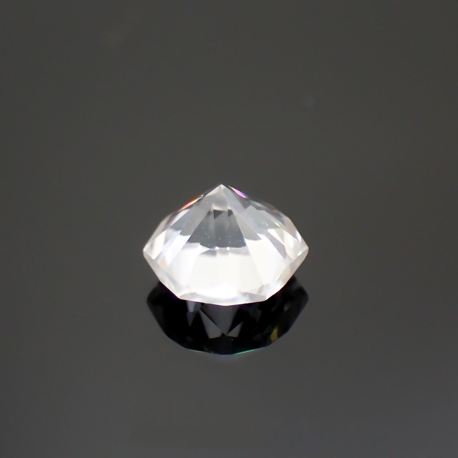 ◇ヘキサゴンカット◇カラーレスジルコン(宝石名ホワイト・ジルコン)スリランカ/カンボジア産 1.00ct 識別済[240214278]5x4.9mm前後