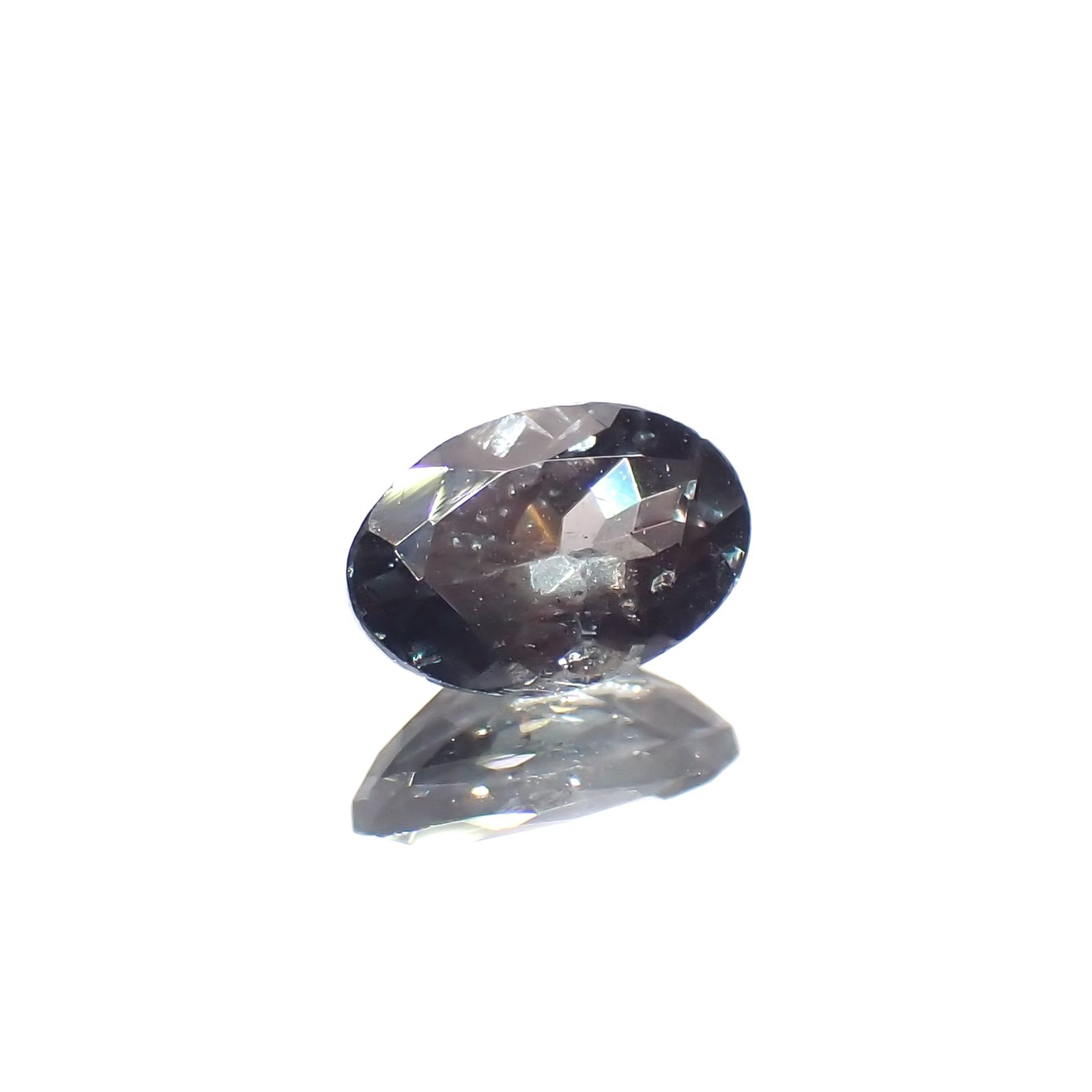 ベキリーブルーガーネット（カラーチェンジガーネット アレキタイプ） マダガスカル・ベキリー産 0.48ct[240223001]5.8x3.9mm前後