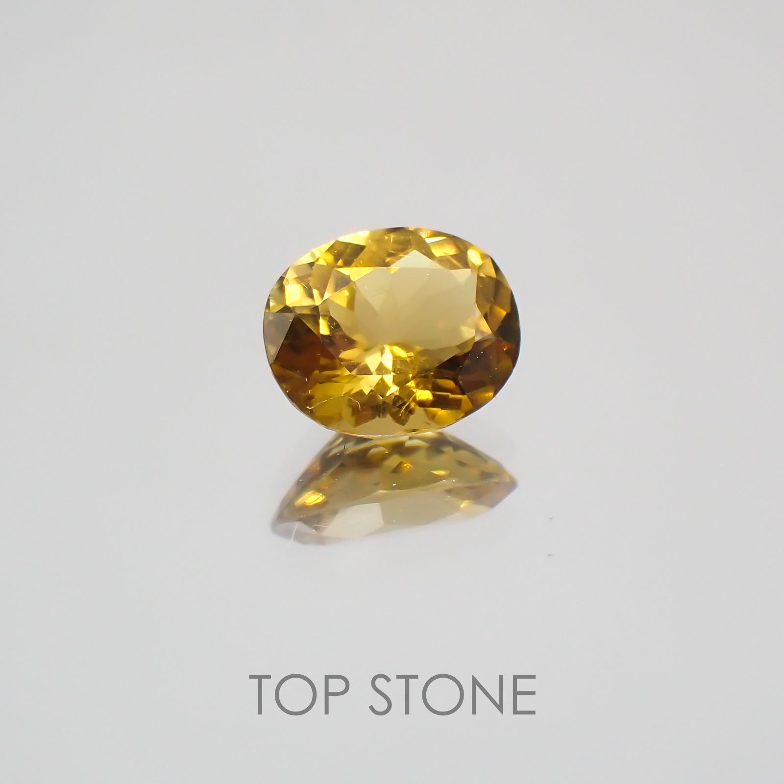 クリノヒューマイト  ソーティング付き パキスタン産 ルース 0.601ct[21019595]6×4.9mm前後
