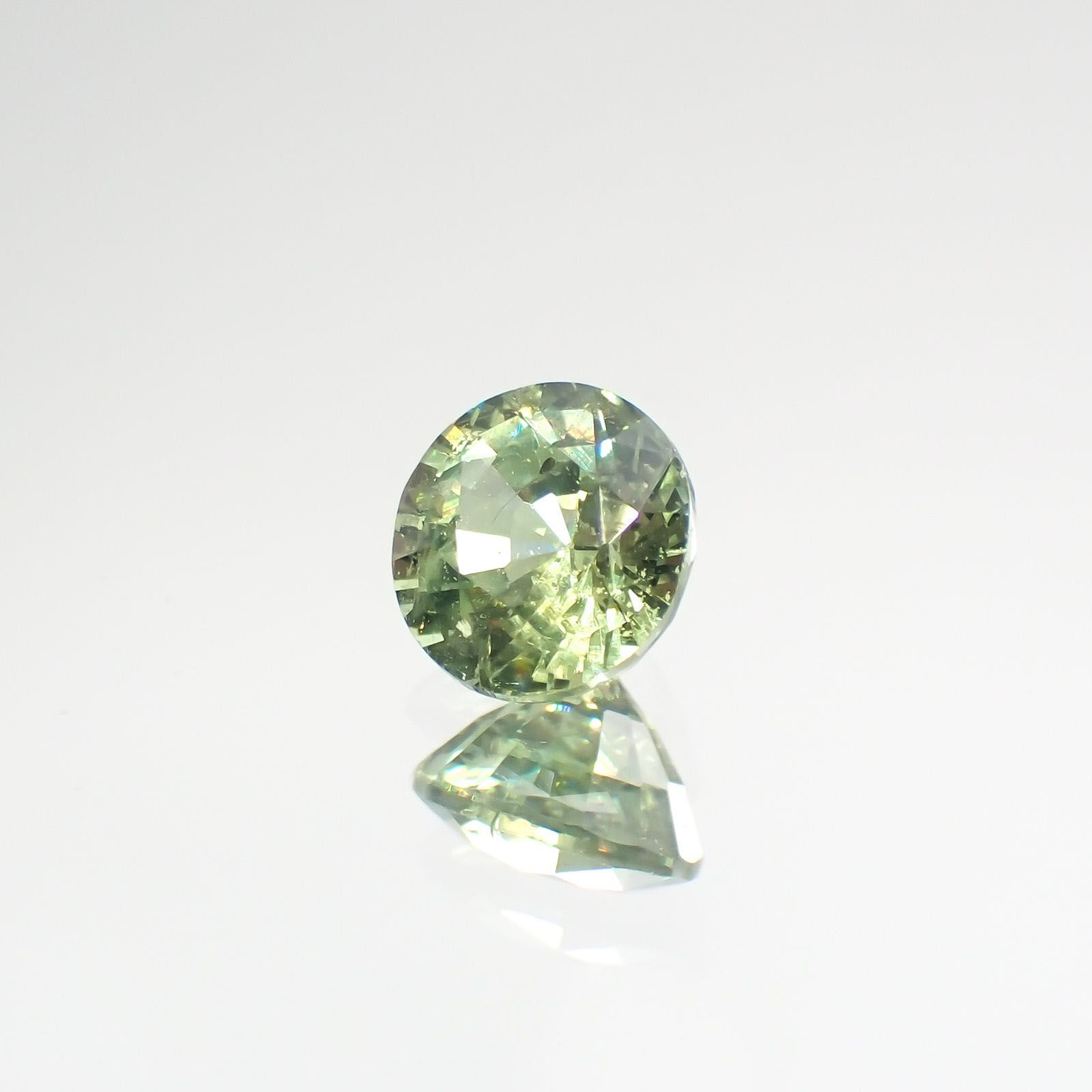 デマントイドガーネット(宝石名デマントイド・ガーネット) ナミビア産 0.78ct 識別済[210812793]5.1×5.1mm前後