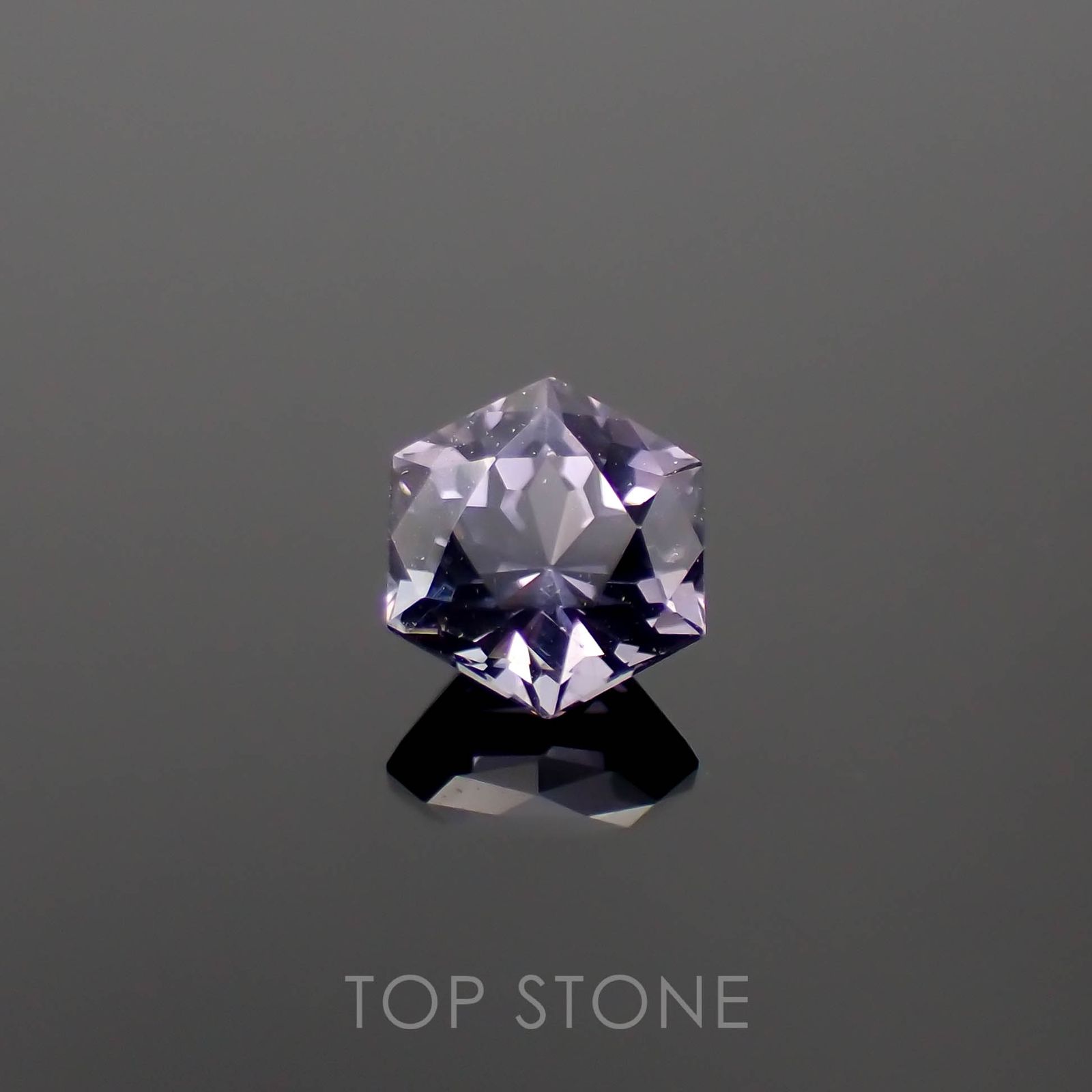 ◇ヘキサゴンカット◇バイオレットスピネル(宝石名スピネル)ビルマ/マダガスカル産 0.52ct 識別済[230220643]4.4x4.4mm前後