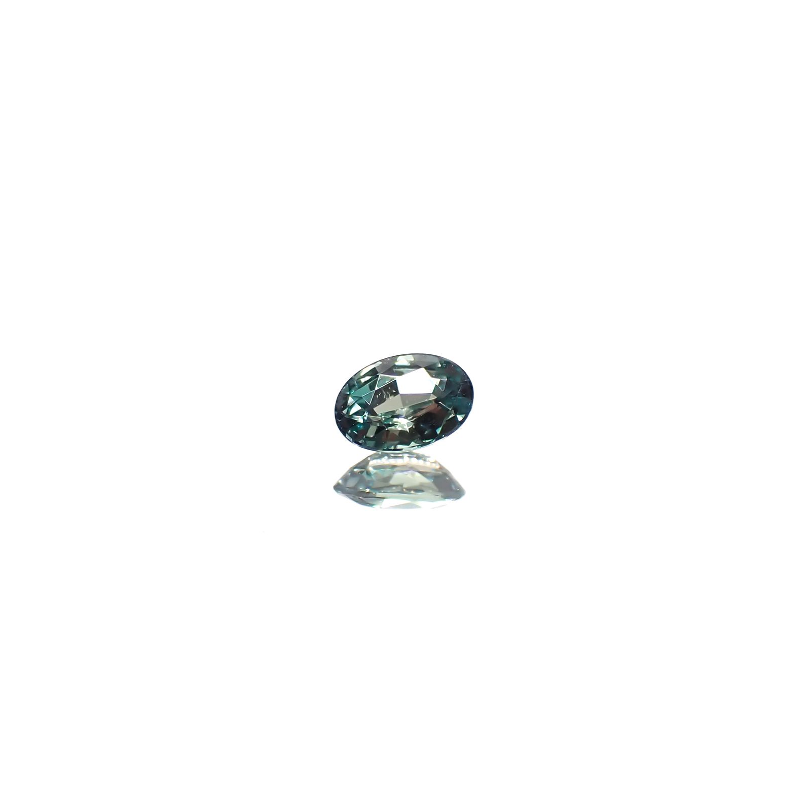 アレキサンドライト ブラジル産/EmeraldMains社製 0.10ct[240527585]3.4x2.5mm前後