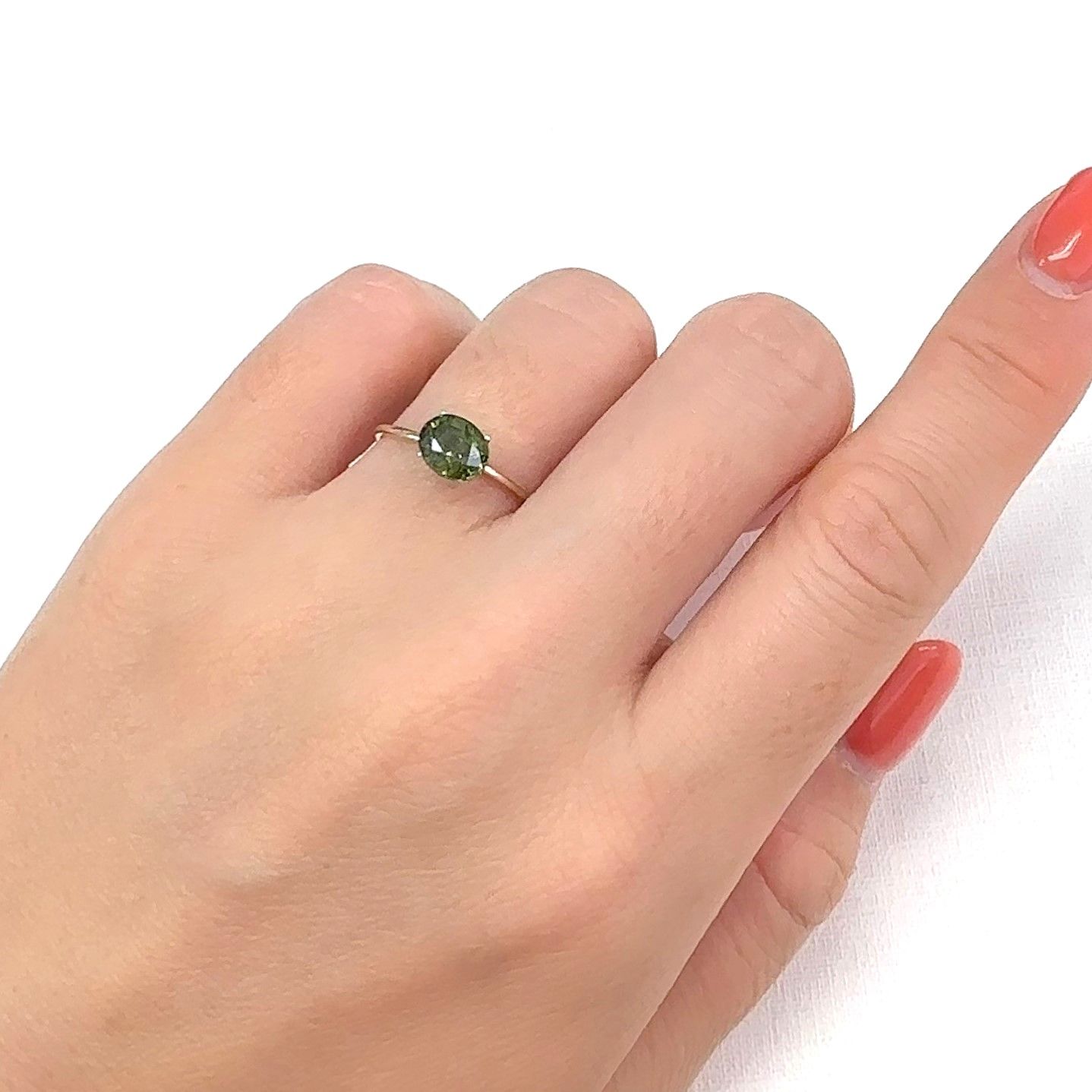 グリーンジルコン スリランカ/カンボジア産 1.56ct[240929085]6.9x5.7mm前後