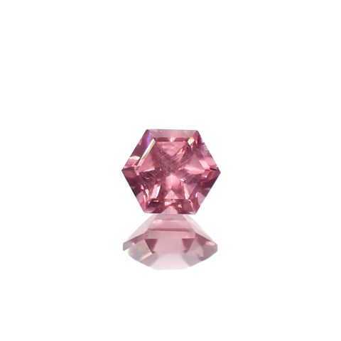 ◇ヘキサゴンカット◇カラーシフト マラヤガーネットSA(宝石名ガーネット) タンザニア産 0.45ct 識別済[210210092]4.1×4mm前後