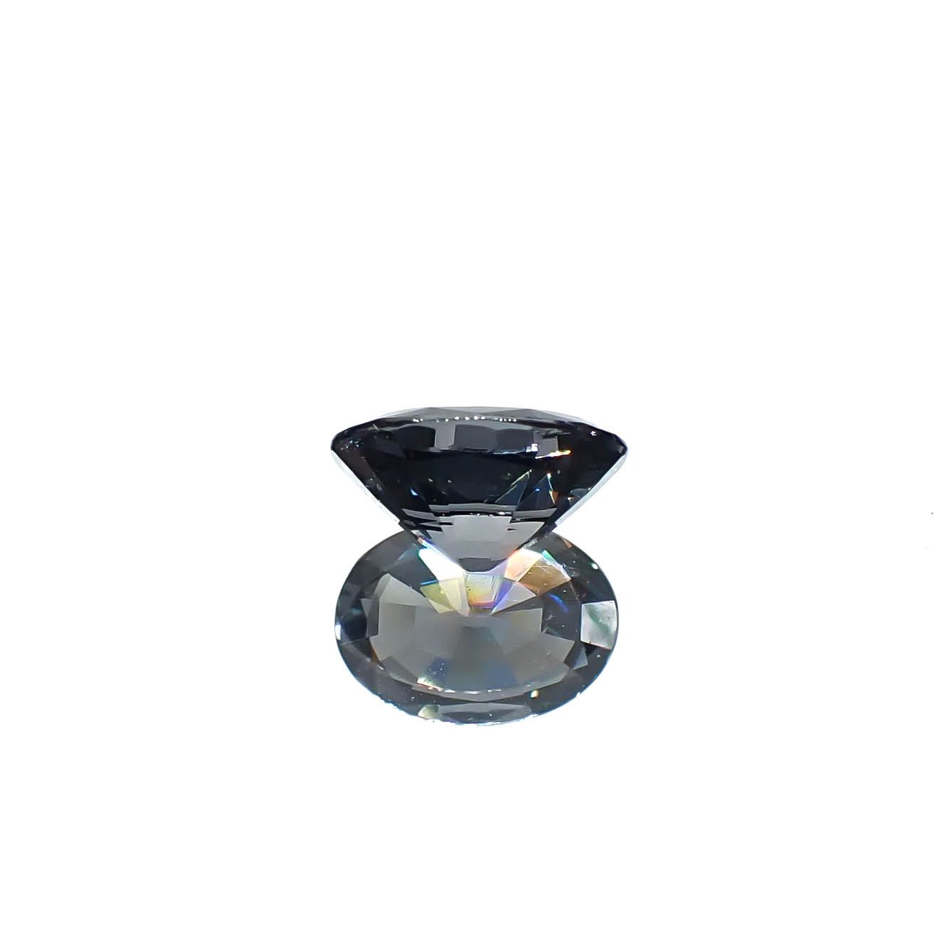 プラチナスピネル(宝石名スピネル)ビルマ産 0.94ct 識別済[250730757]7.2x5.2mm前後