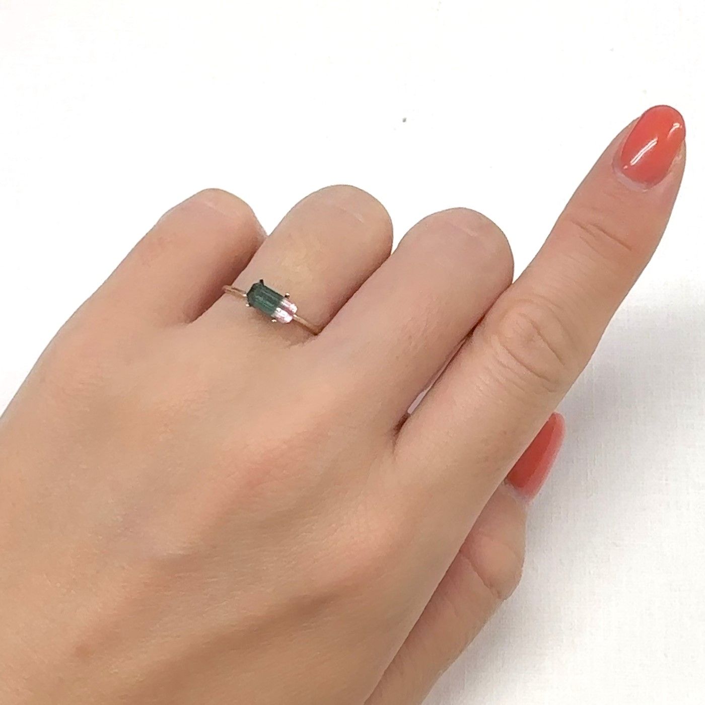 バイカラートルマリン アフガニスタン産 0.62ct[240929144]7.7x3.4mm前後