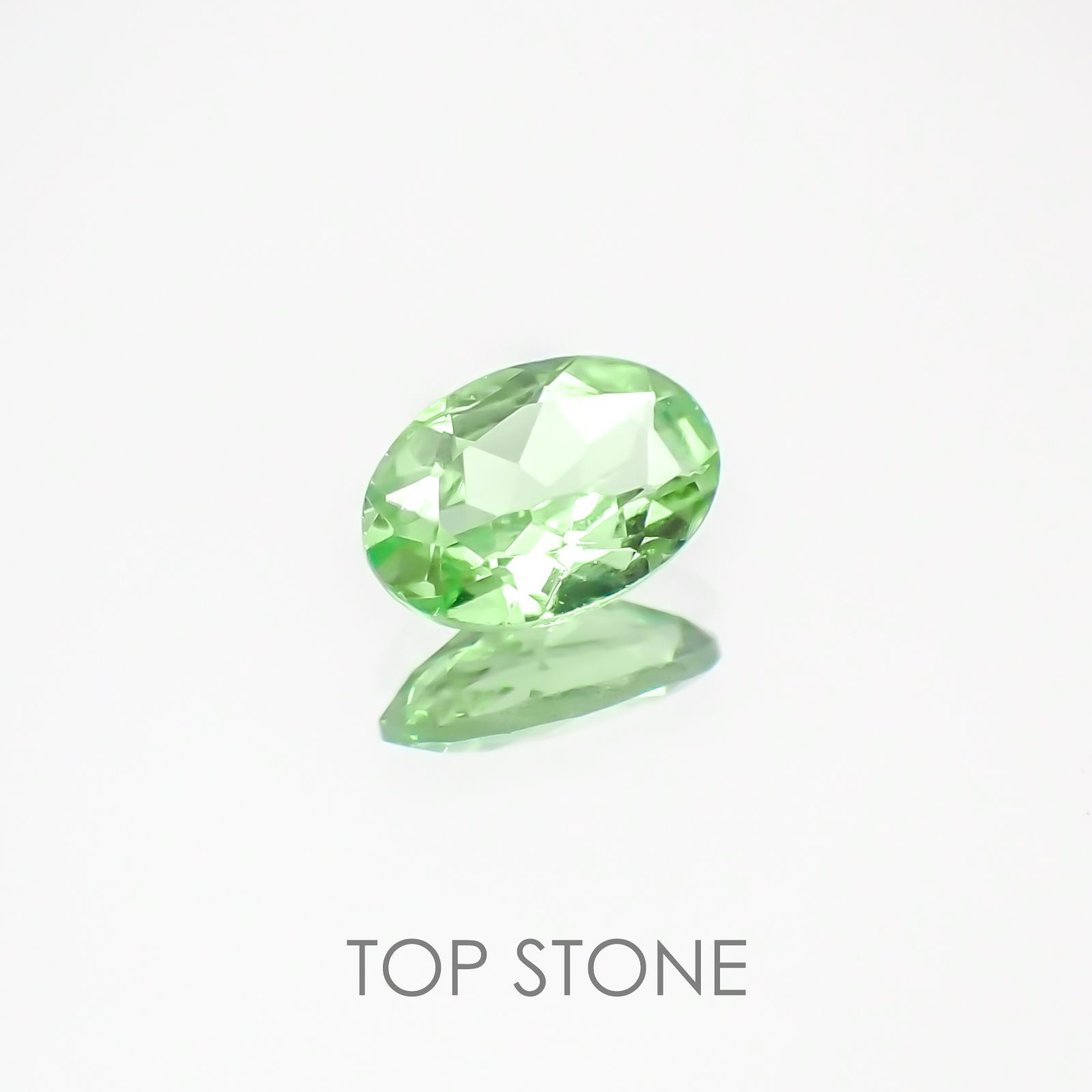 ミントガーネット タンザニア産 ルース 0.44ct[20127915]6.1×4.1mm前後