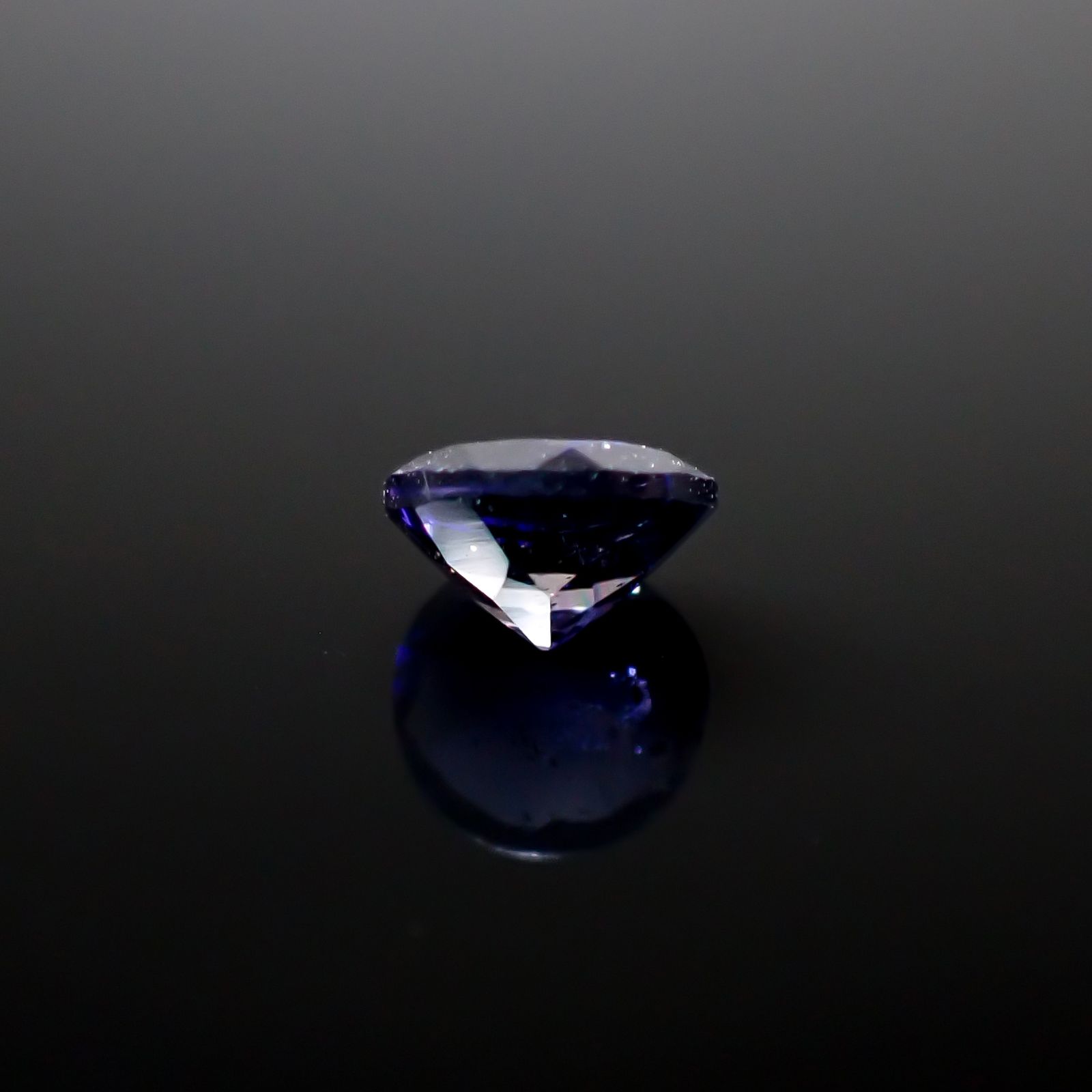 アイオライトサンストーン インド/ブラジル産 0.73ct [250229821]6.2x6.2mm前後
