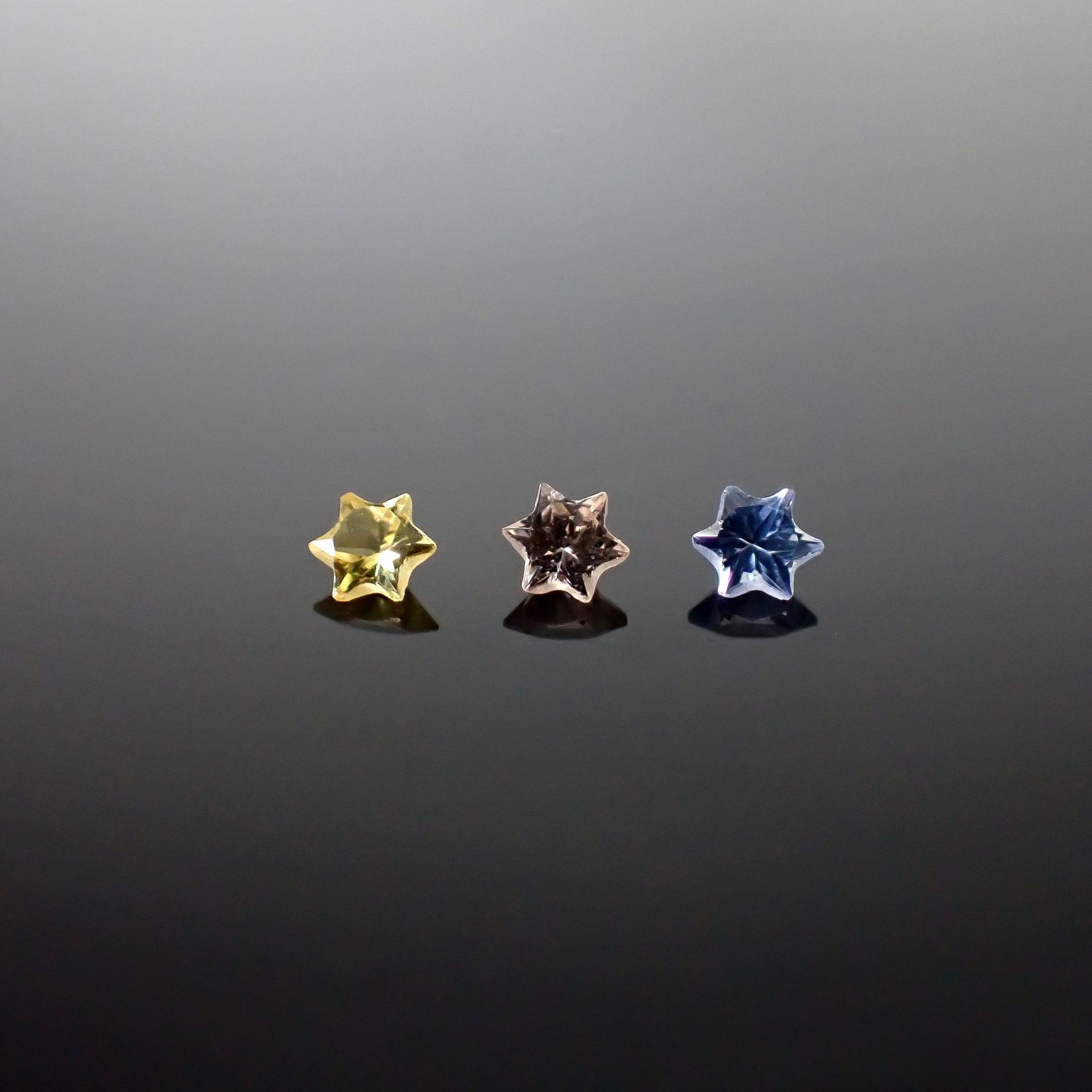 ◇カスタムカット◇サファイア カラーグラデーション3個セット スリランカ/マダガスカル産 0.23ct(3pcs合計) / 2.9x2.9mm前後 [260632326]