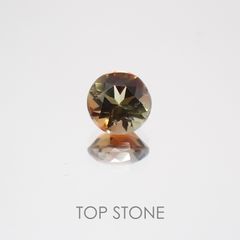 バイカラーアンダリュサイト スリランカ産 ルース 0.58ct[21059869]5.1×5.1mm前後