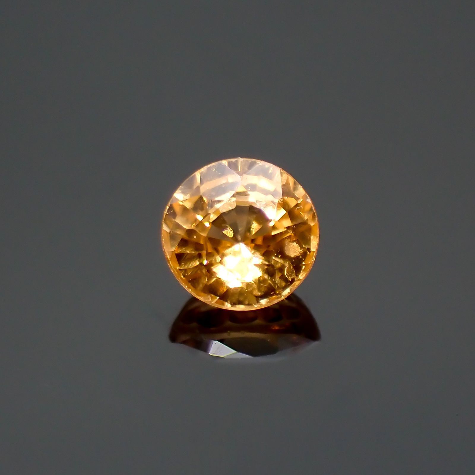 スペサルティンガーネット ケニア産 0.23ct[220114180]3.3x3.3mm前後