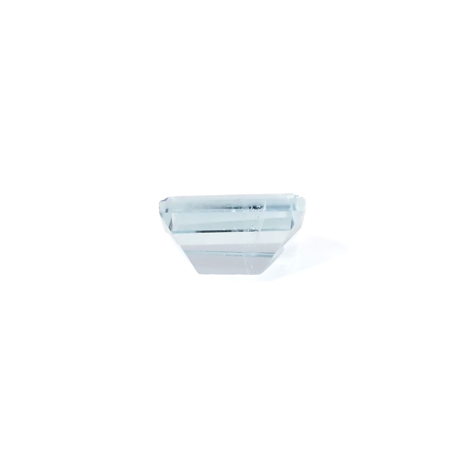 ◇ミラーカット◇アクアマリン モザンビーク産 0.83ct[240226100]6.8x4.9mm前後