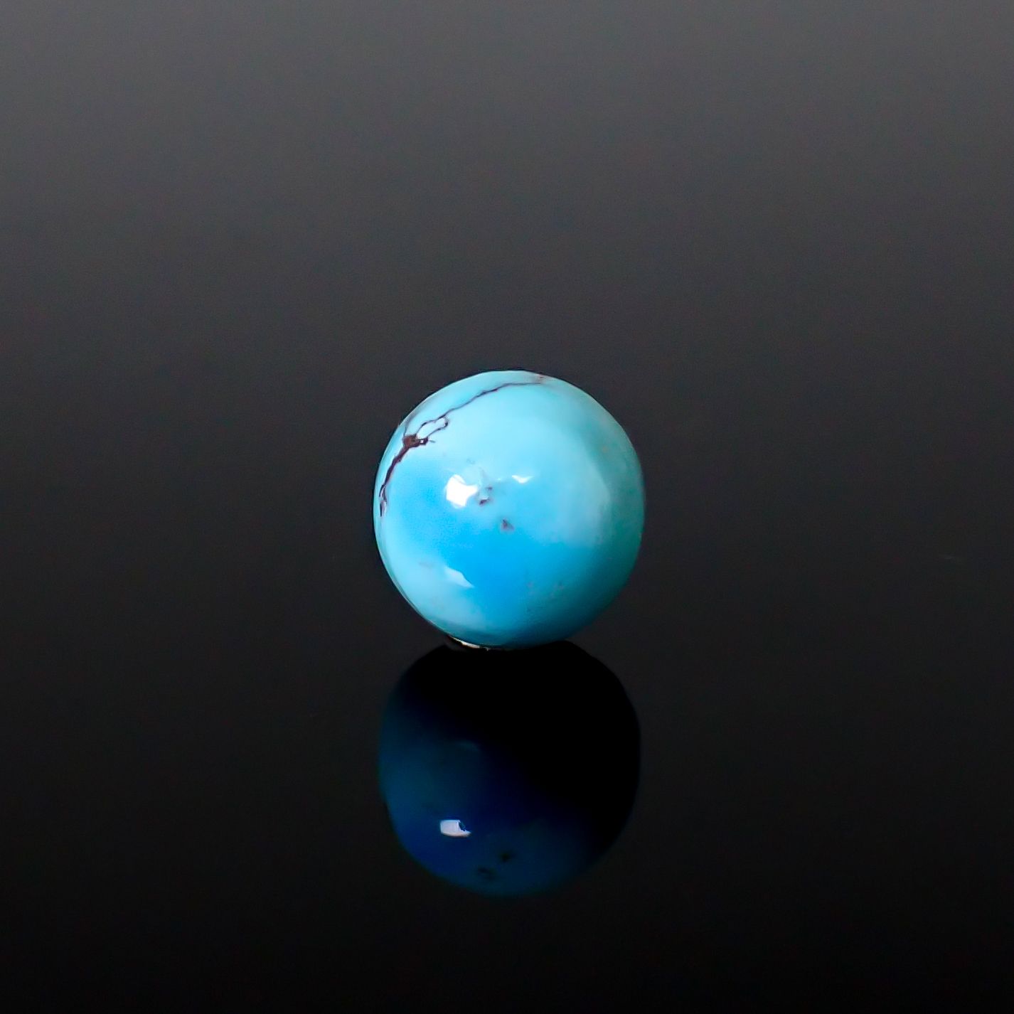 ターコイズ カザフスタン・ゴールデンヒル鉱山産 2.81ct / 8.1x8.1mm前後 [260632394]