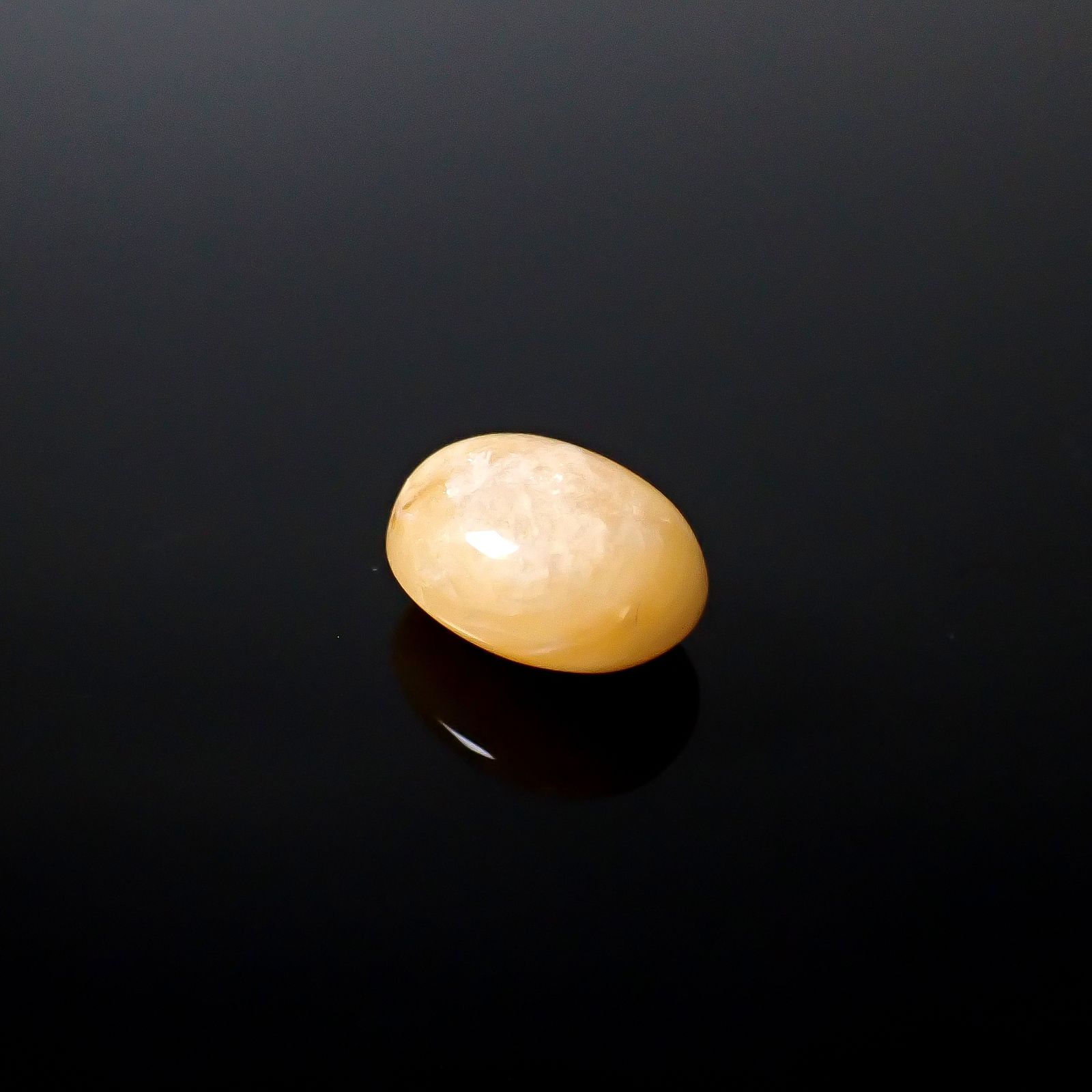 北海道石(北海道オパール) 北海道河東郡鹿追町然別産 2.86ct [250630533]10.9x8.2mm前後