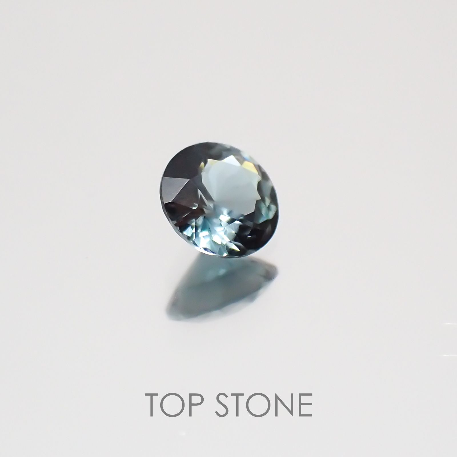 サファリン マダガスカル産 ルース 0.16ct[21018925]3.5×3.5mm前後