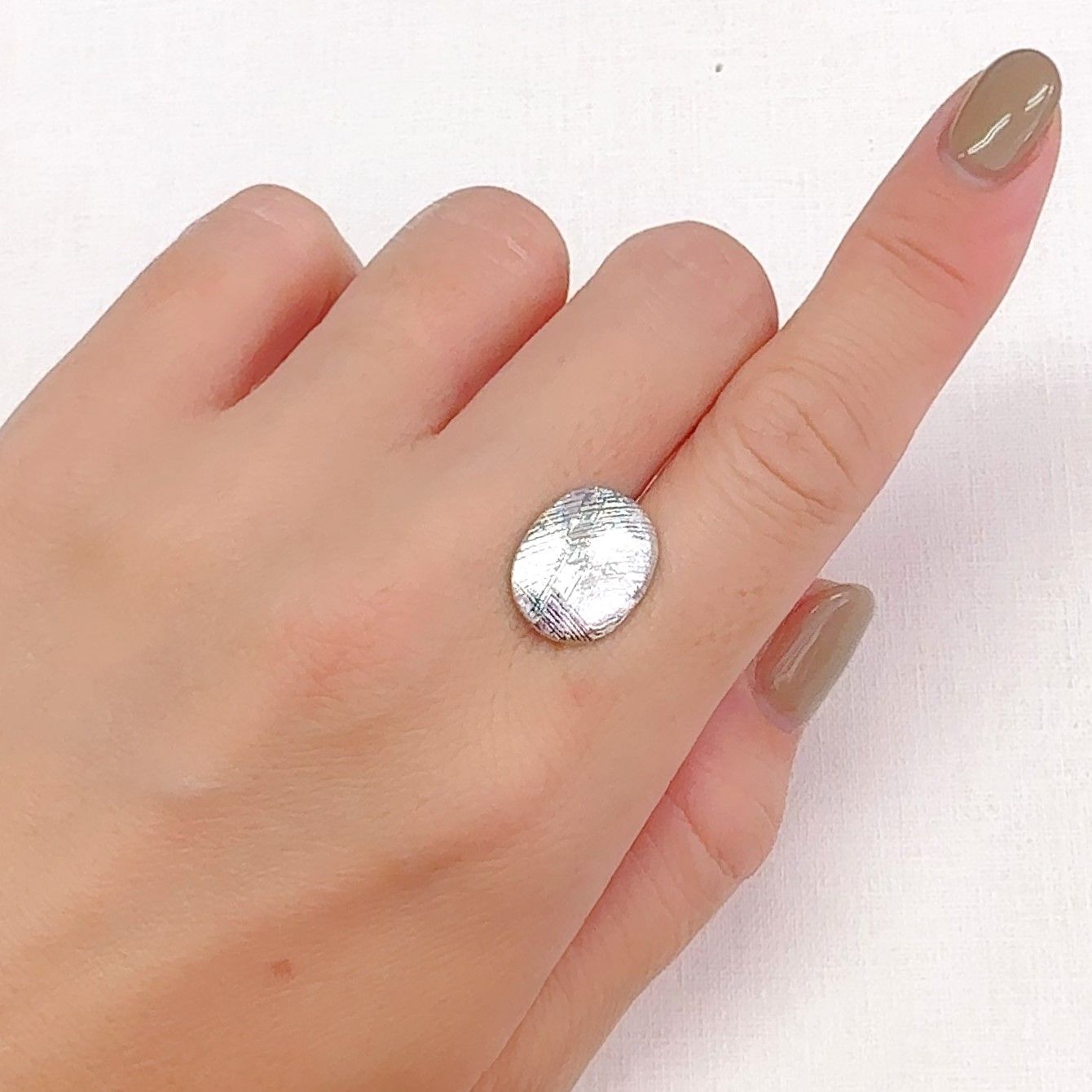 ムオニナルスタ隕石 発見地:スウェーデン 11.65ct[240125764]14.9x11.8mm前後
