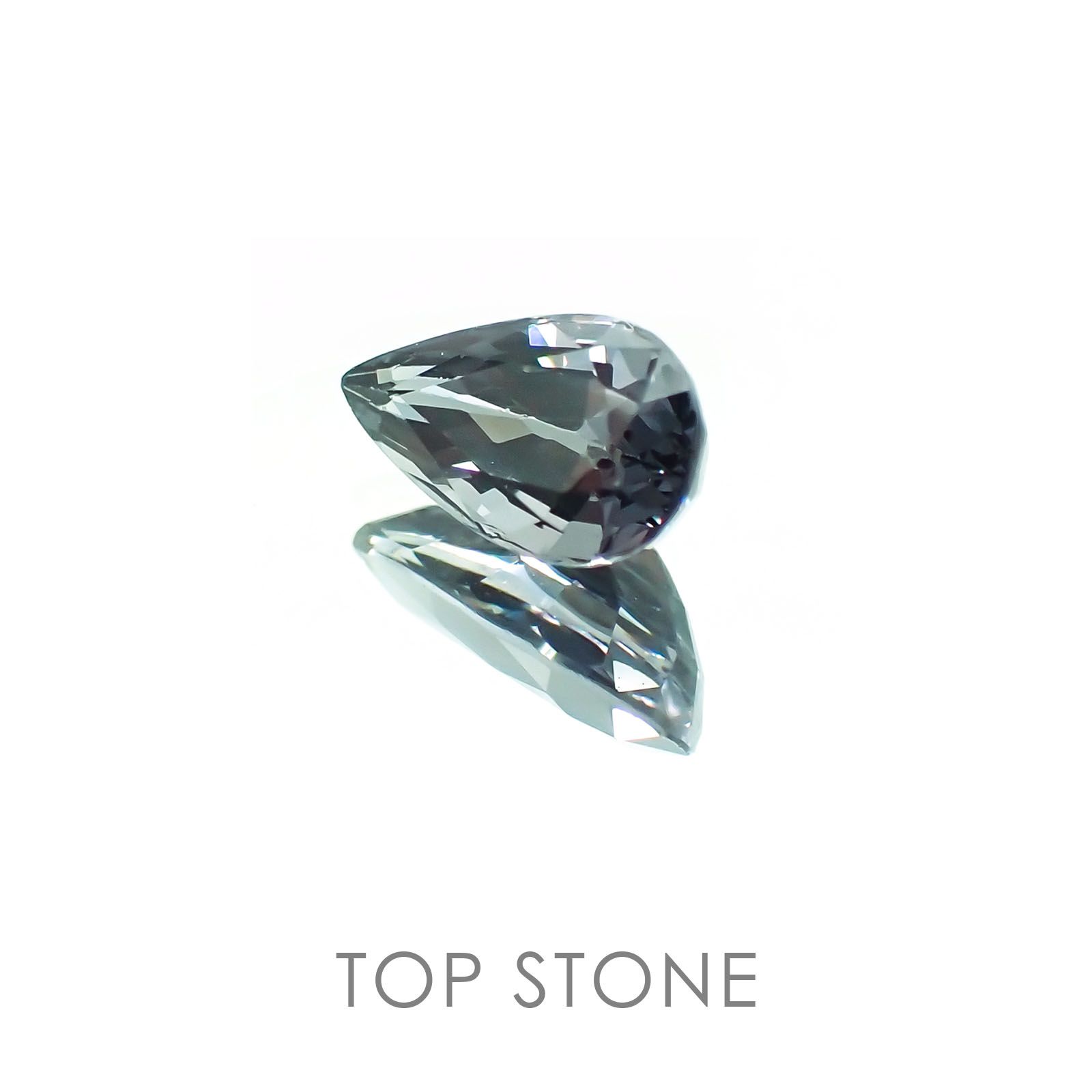 カラーチェンジガーネット(アレキタイプ) マダガスカル・ベキリー産 ルース 0.81ct[20117345]7.6×4.2mm前後
