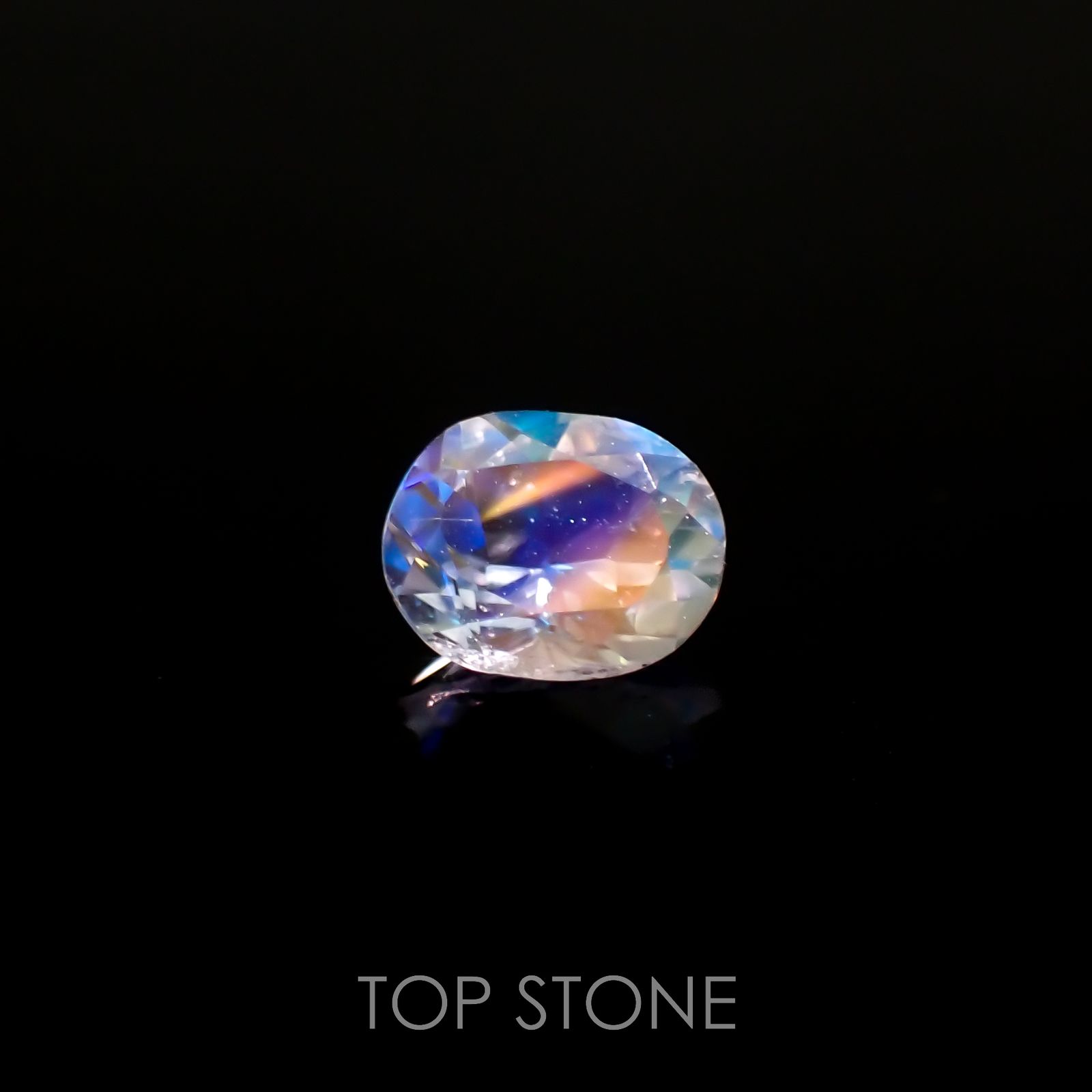 レインボームーンストーン(宝石名ラブラドライト)タンザニア産 0.65ct 識別済[220616644]6.3x5mm前後