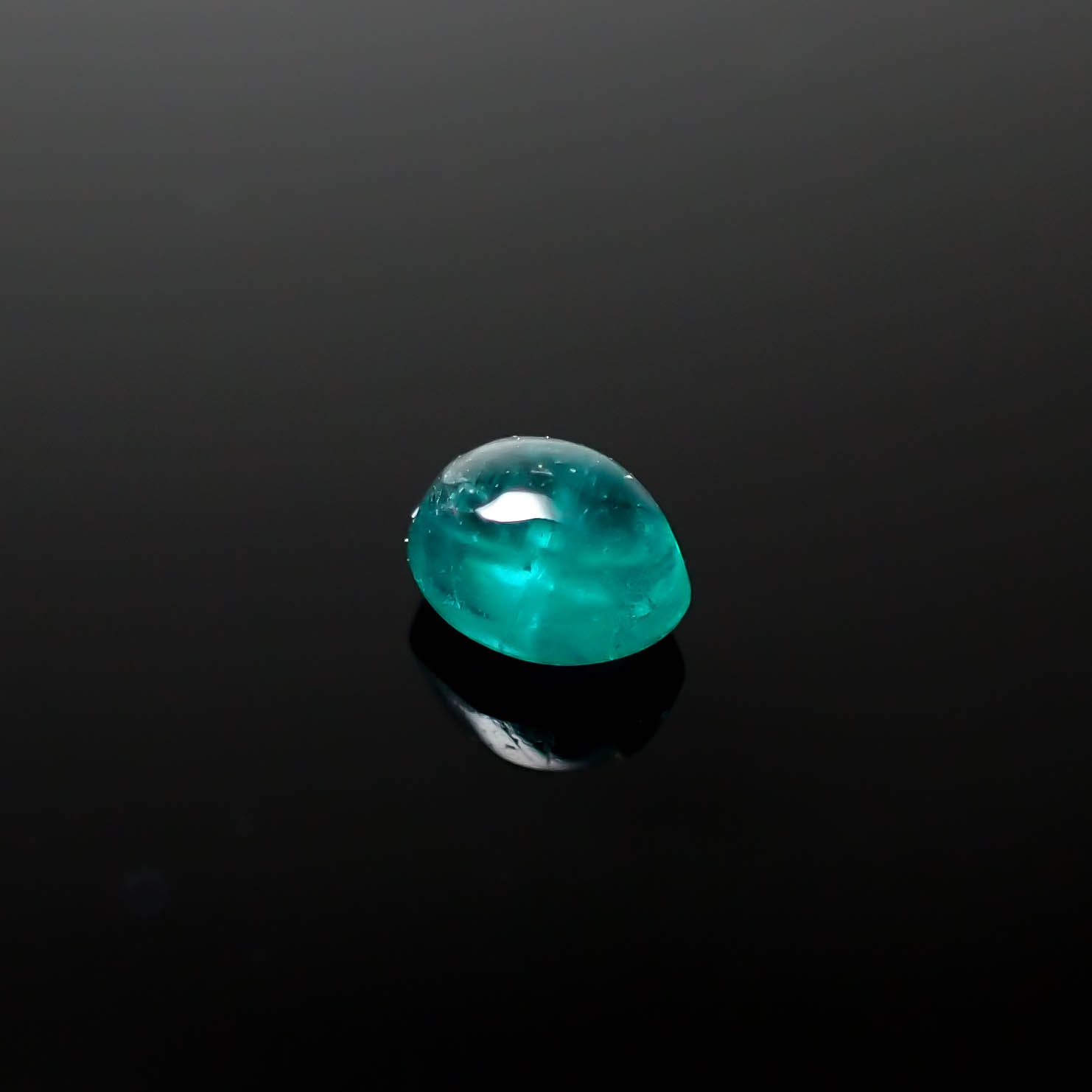 アウイナイト フルオレッセンス アフガニスタン産 0.15ct[240326761]3.8x3mm前後