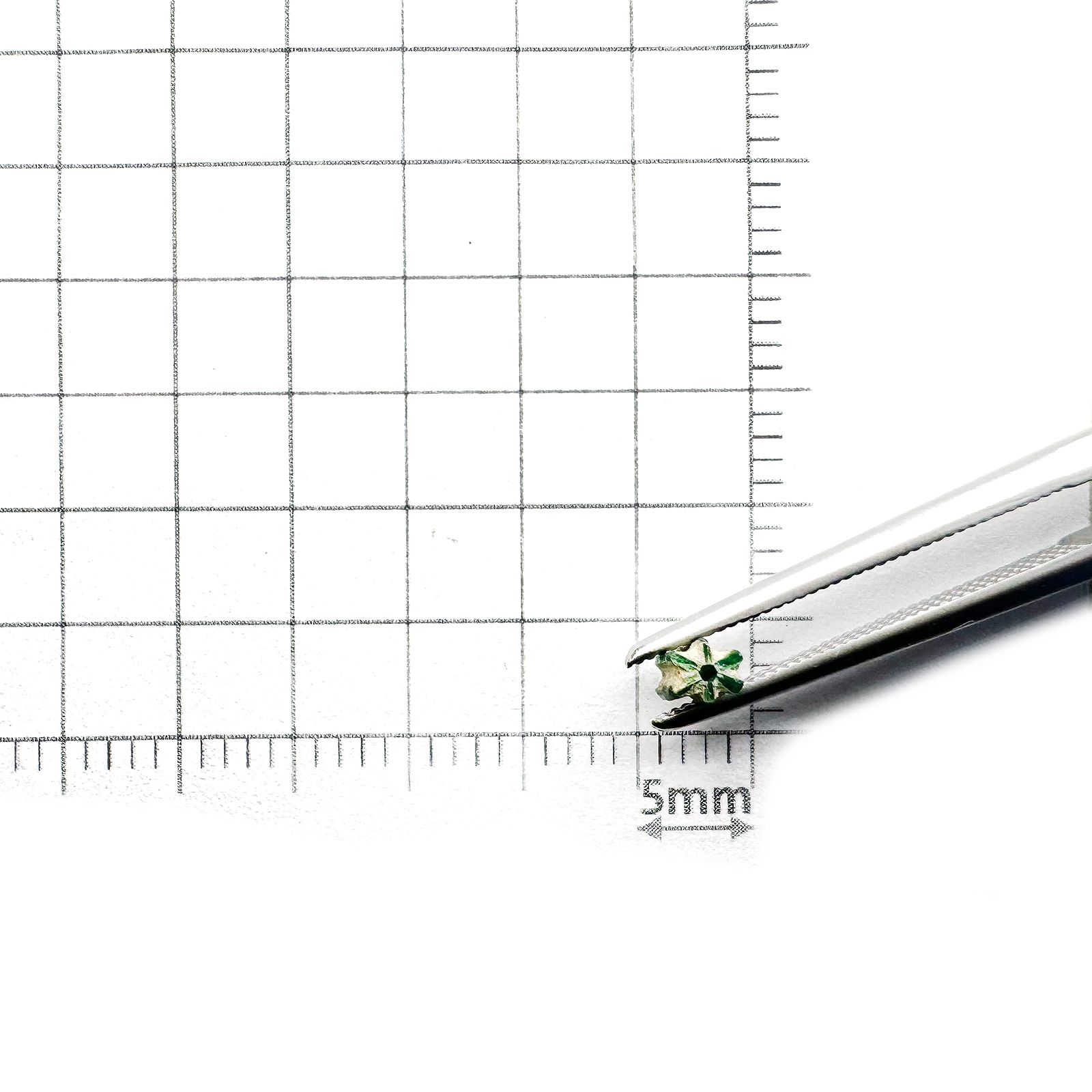 逆トラピッチェエメラルド 原石 コロンビア産 0.18ct[240627846]3.1x2.5mm前後