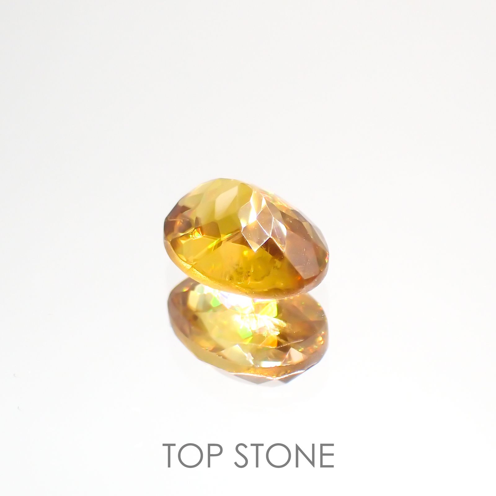 ゴールデンスフェーン マダガスカル産 ルース 1.48ct[210812759]7.8×5.7mm前後