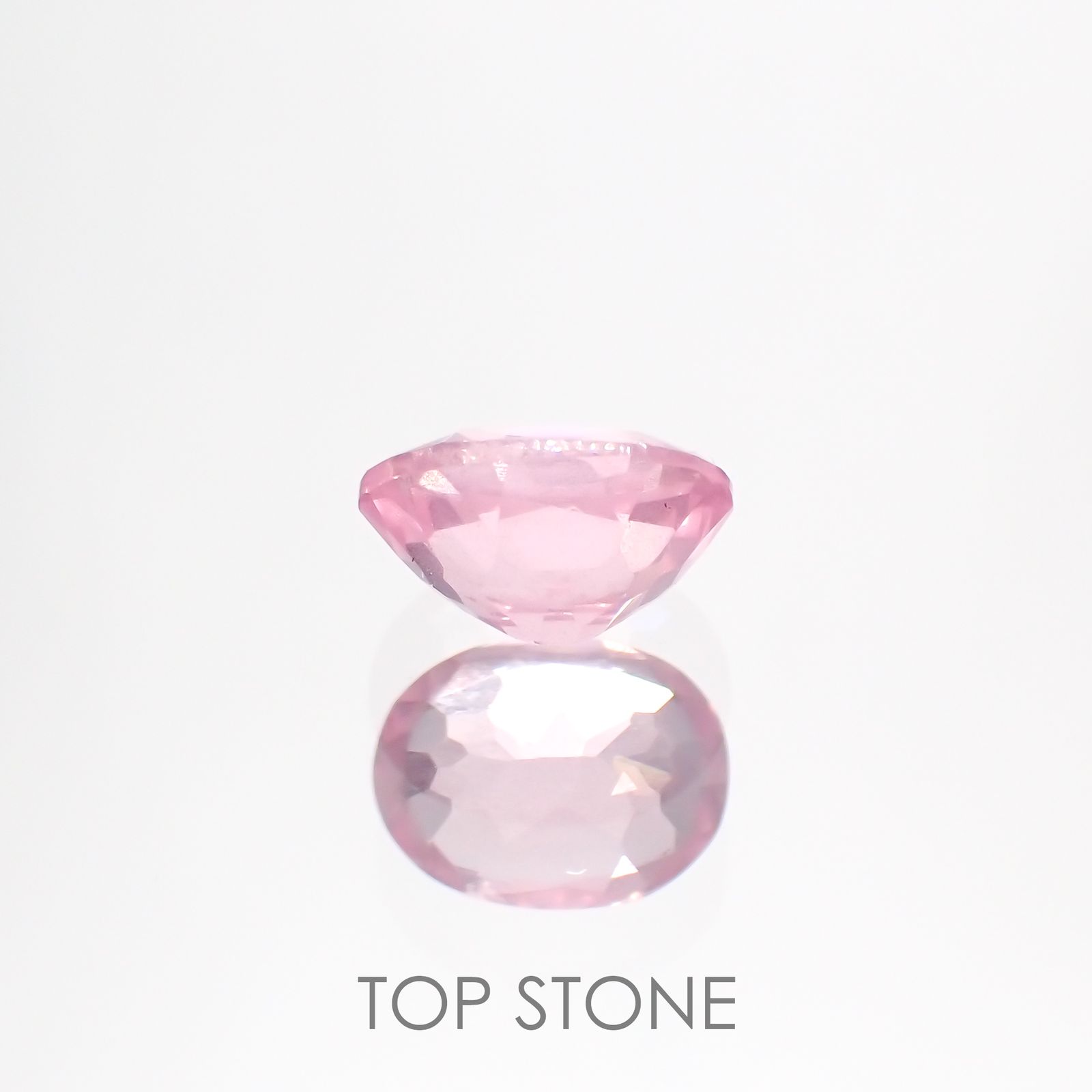シルキーピンクスピネル(宝石名ピンク・スピネル) タンザニア産 0.58ct 識別済[210812906]5.8×4.2mm前後