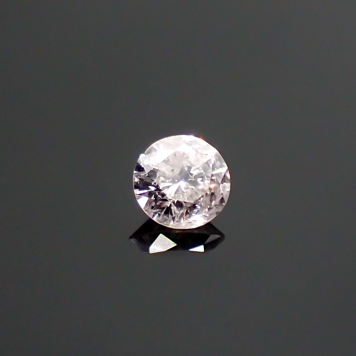 ピンクダイヤモンド(宝石名ダイヤモンド) I-2 / VERY LIGHT PURPLISH PINK 0.121ct ソ付(CGL)[210711787]3.1×3.1mm前後