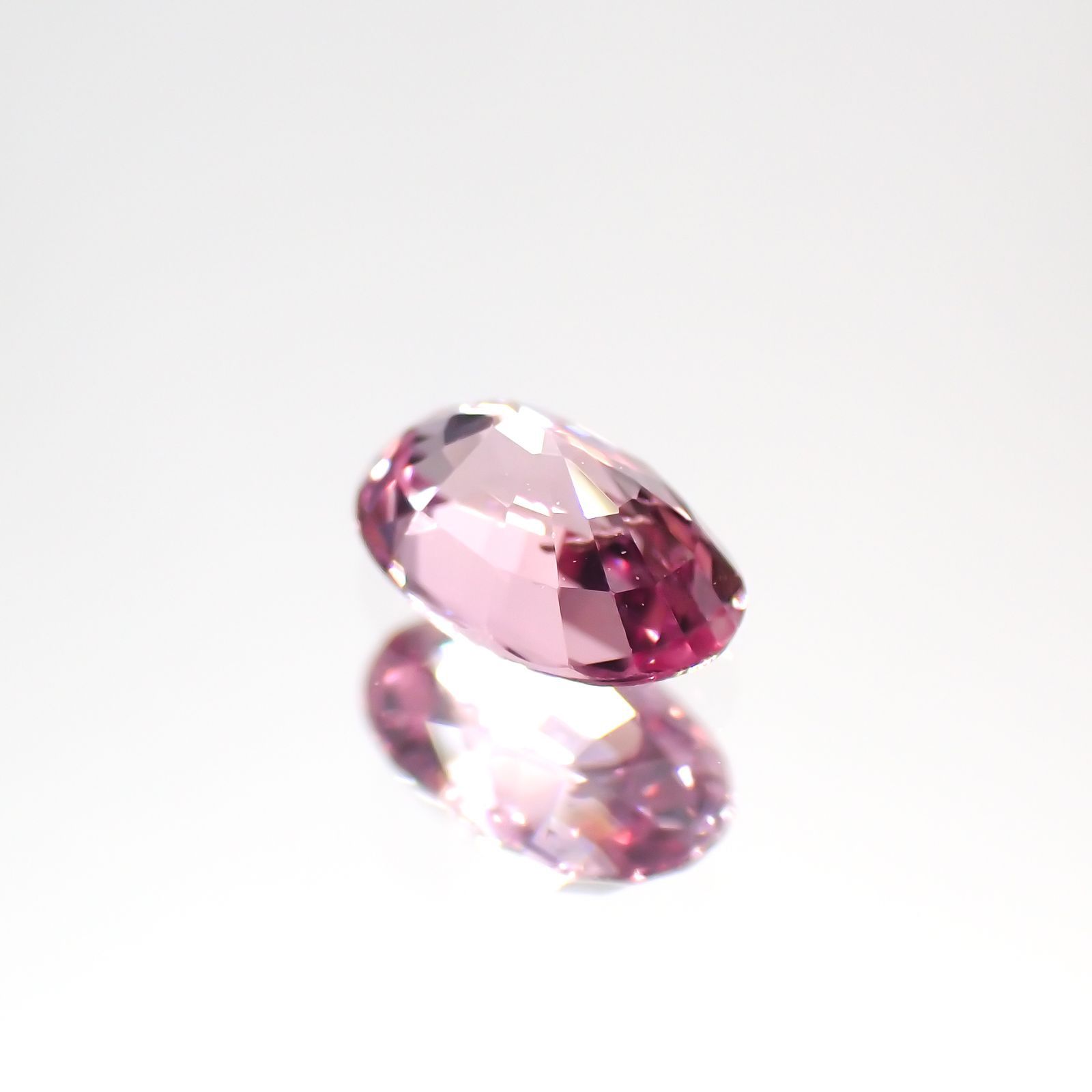 パパラチャサファイア(宝石名サファイア/別名パパラチャ・サファイア) スリランカ産 0.323ct ソ付(DGL)[20107256]4.9×3.2mm前後