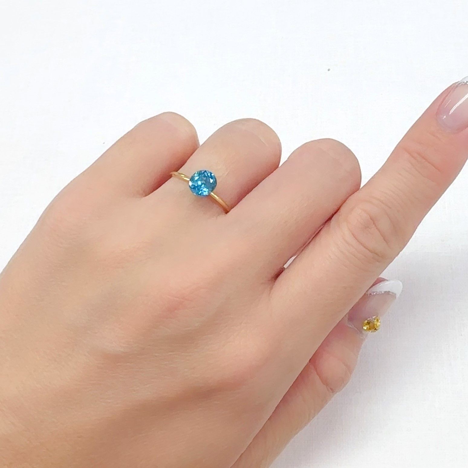 ラタナキリブルージルコン カンボジア産 1.57ct[240728493]6.3x5.7mm前後